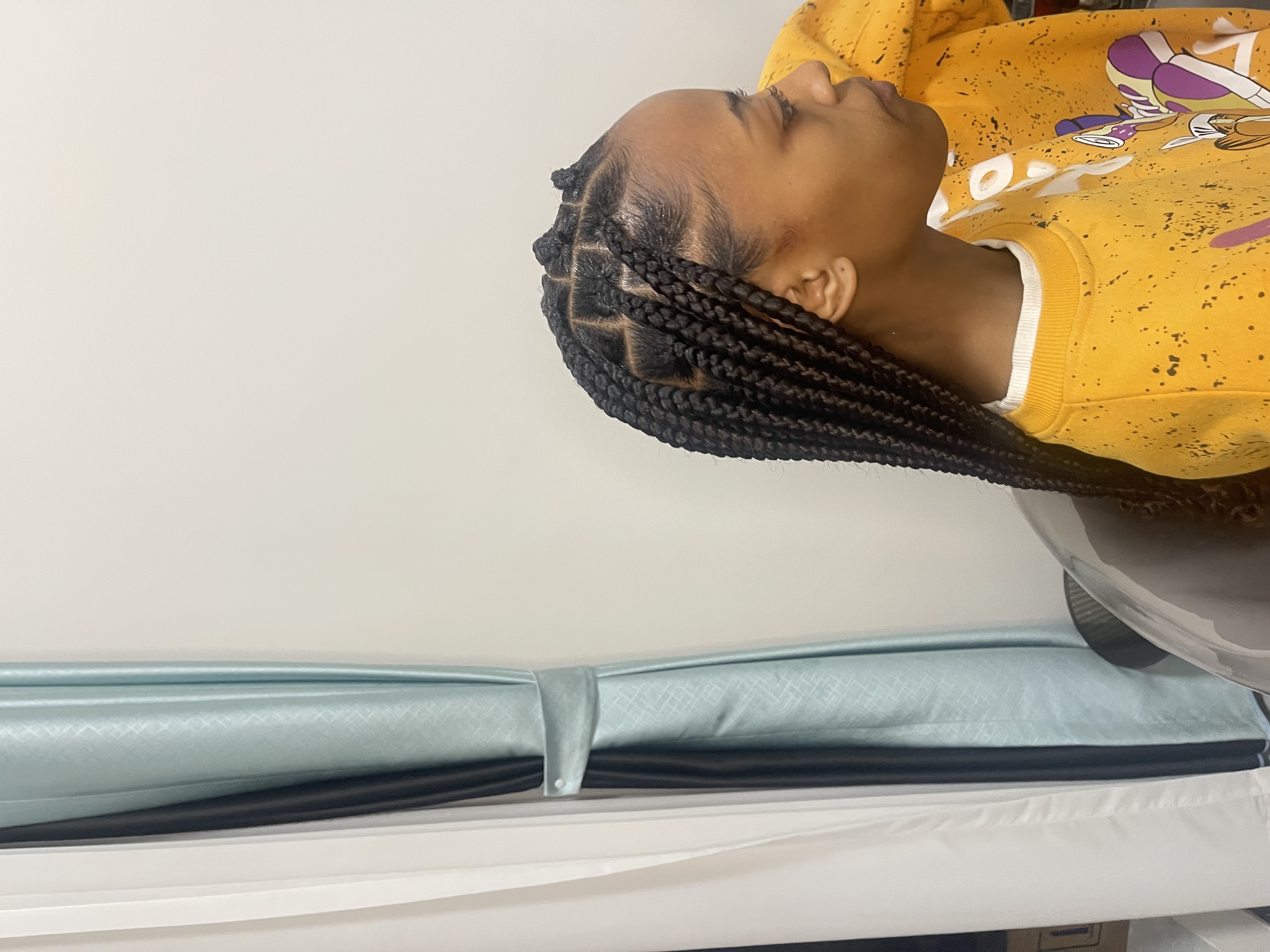 Jumbo knotless braids 