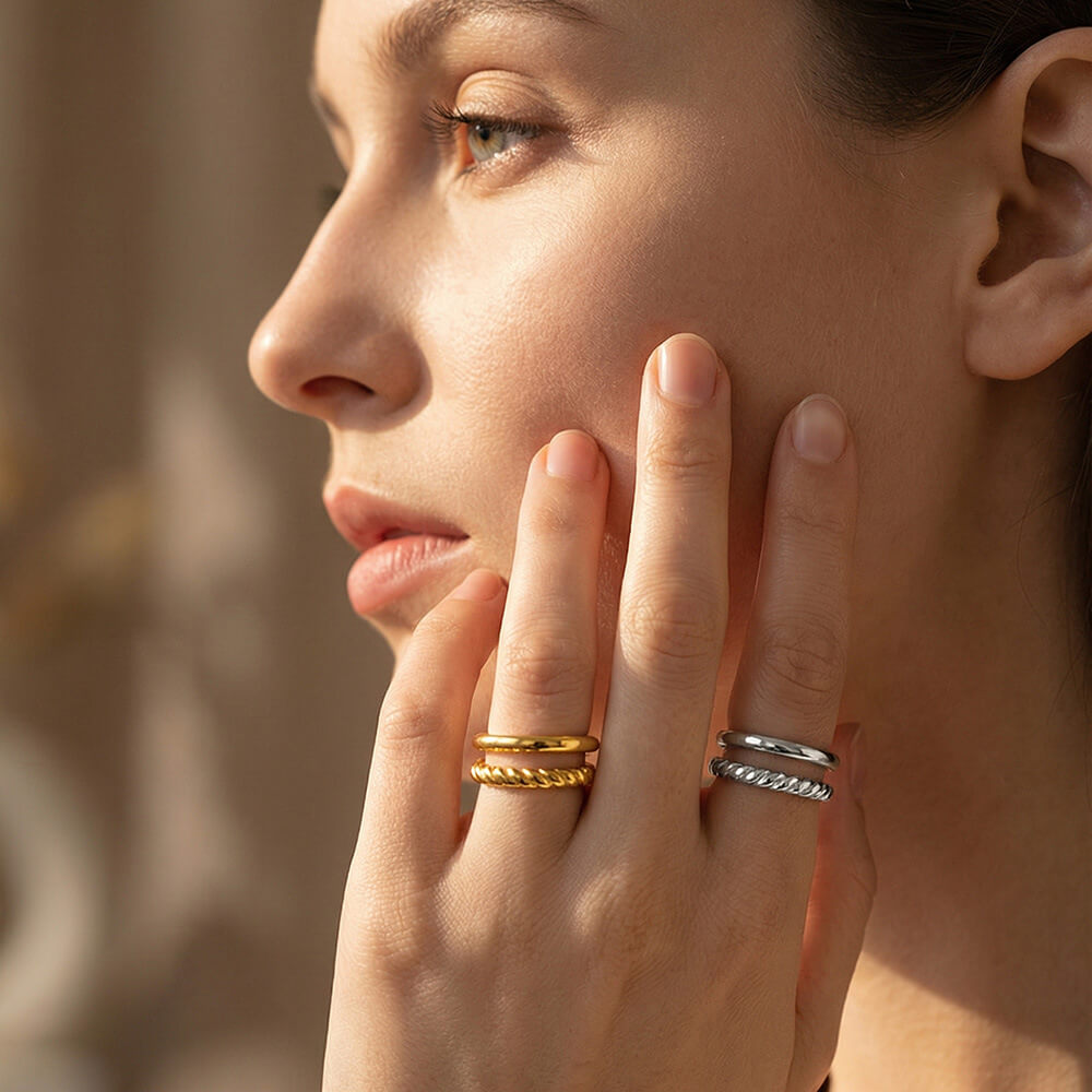 Elegant Gold Earring