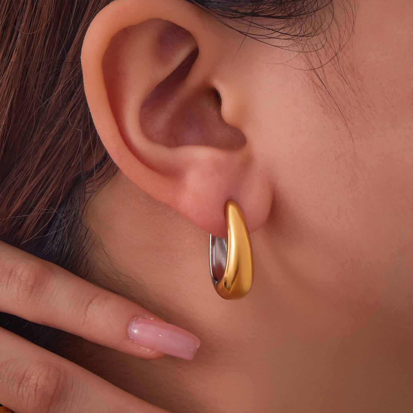 Two-Tone Chunky Hoop Earrings