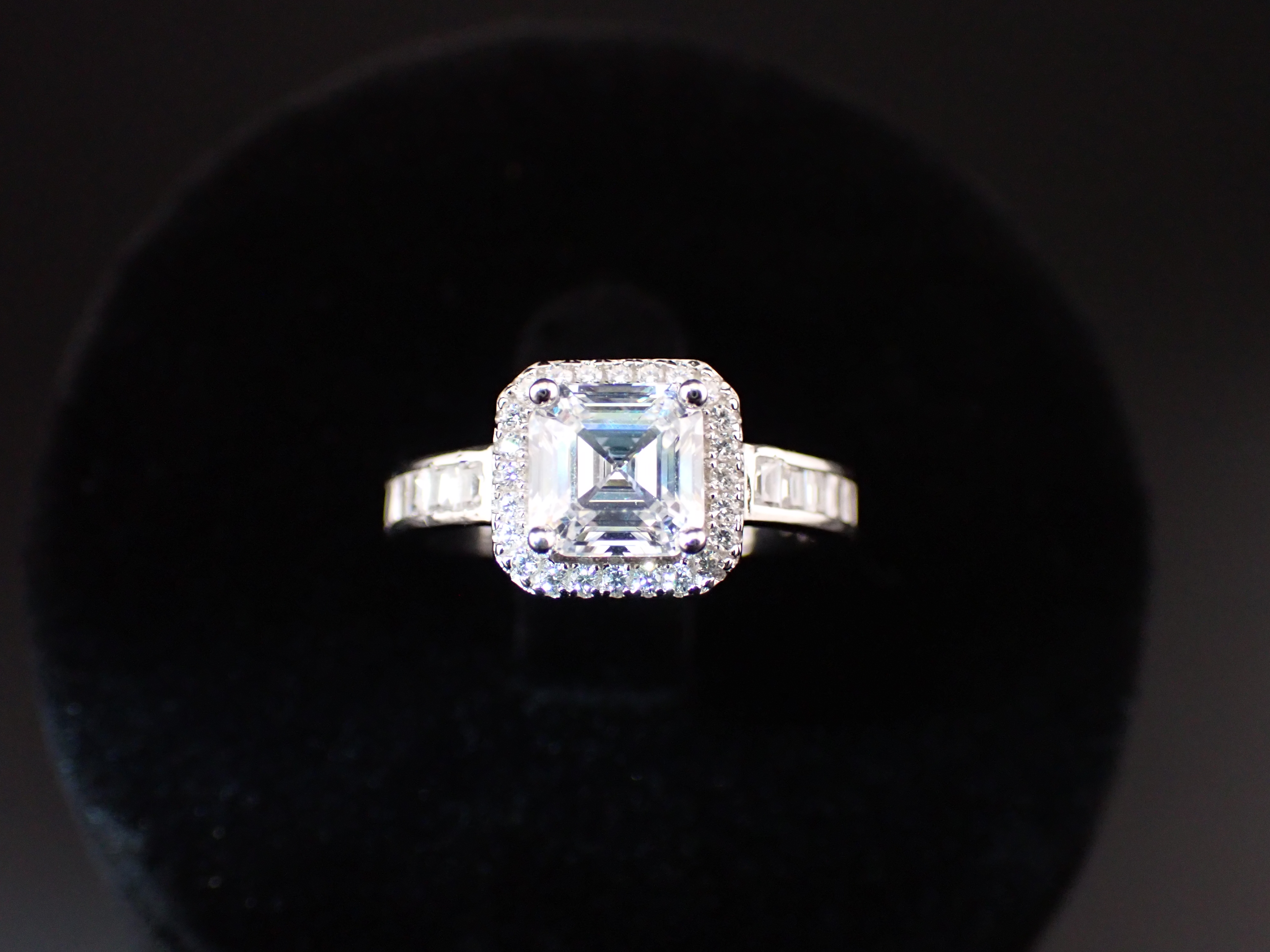 Elegant Silver Ring with Gemstone