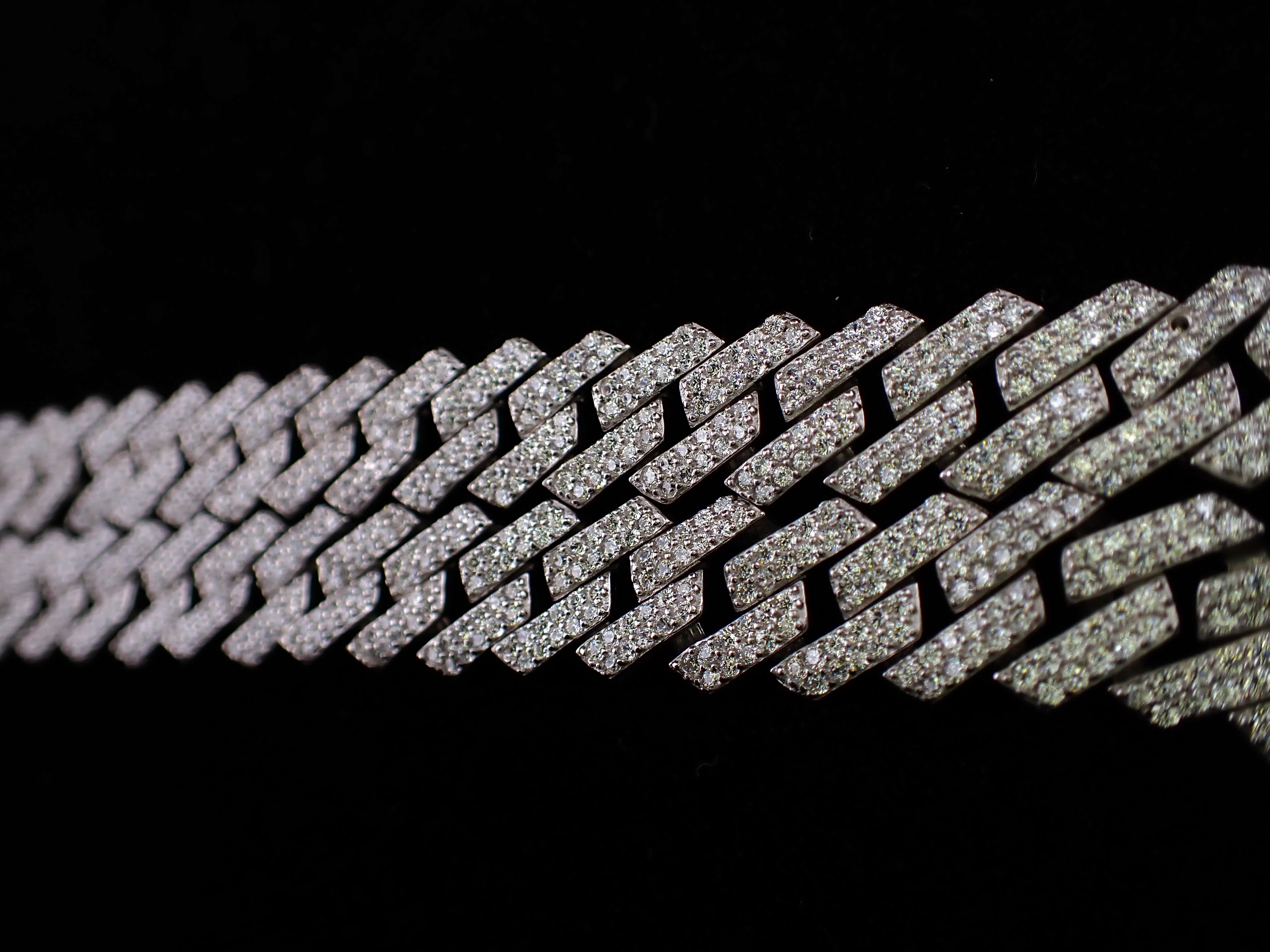 Dazzling Cuban Chain