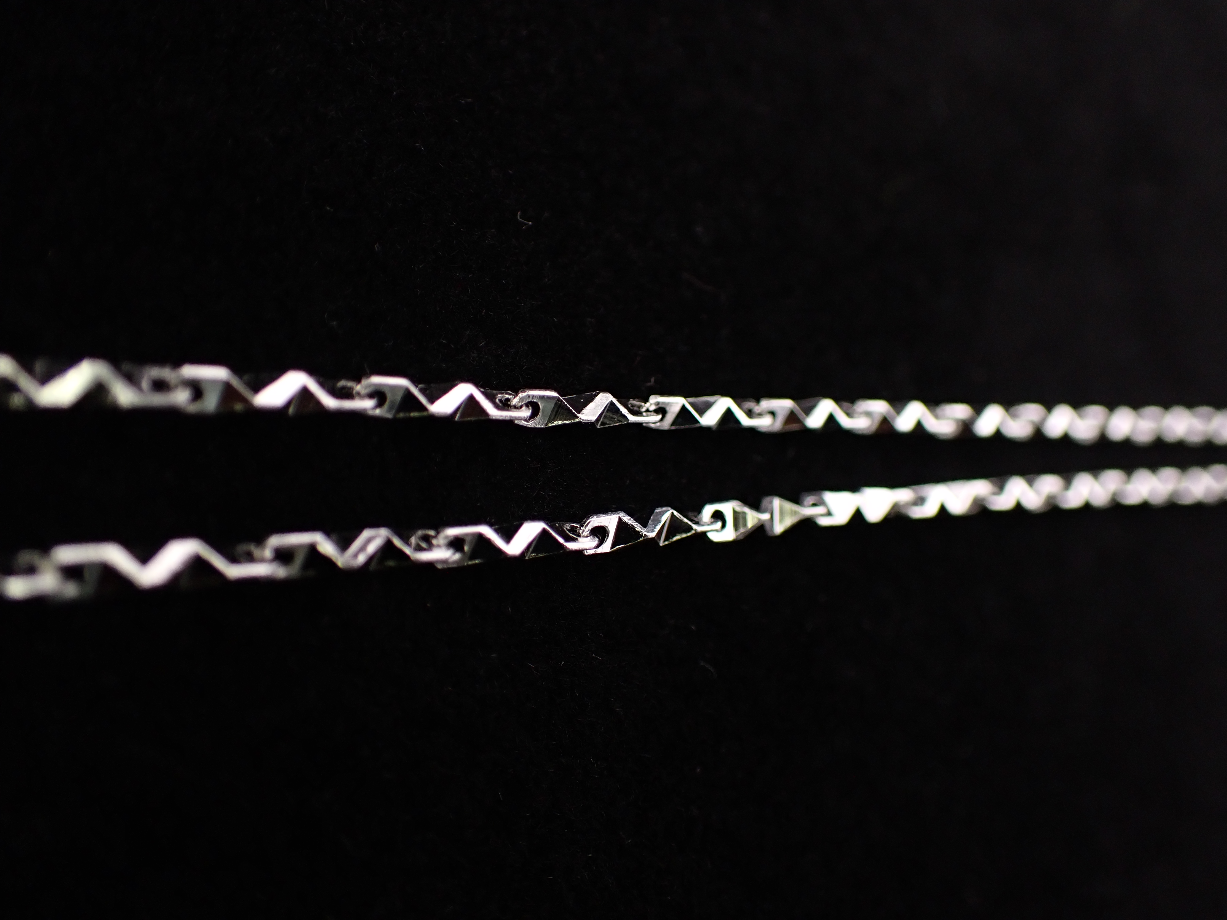 Silver Geometric Chain Necklace