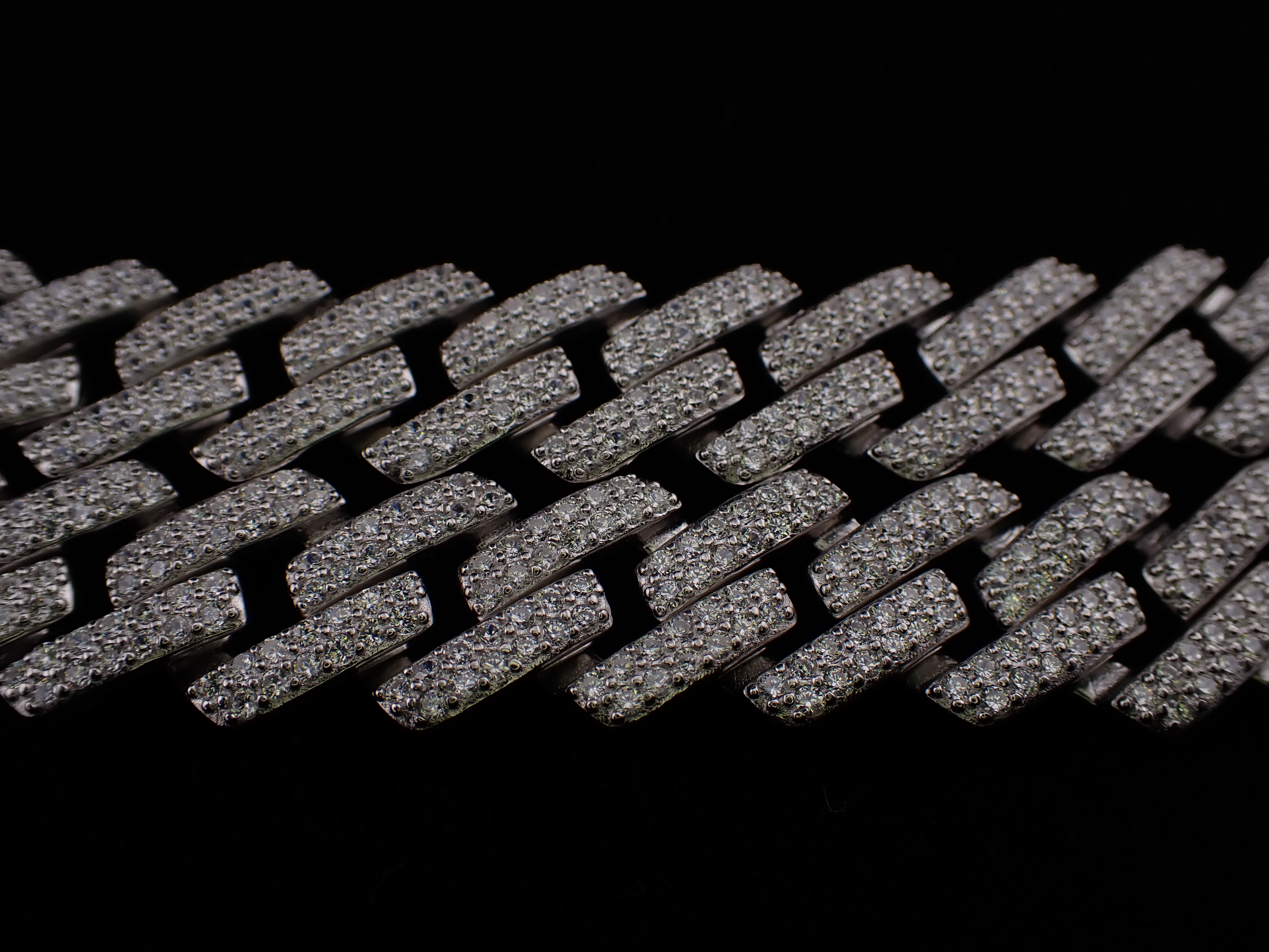 Dazzling Cuban Chain