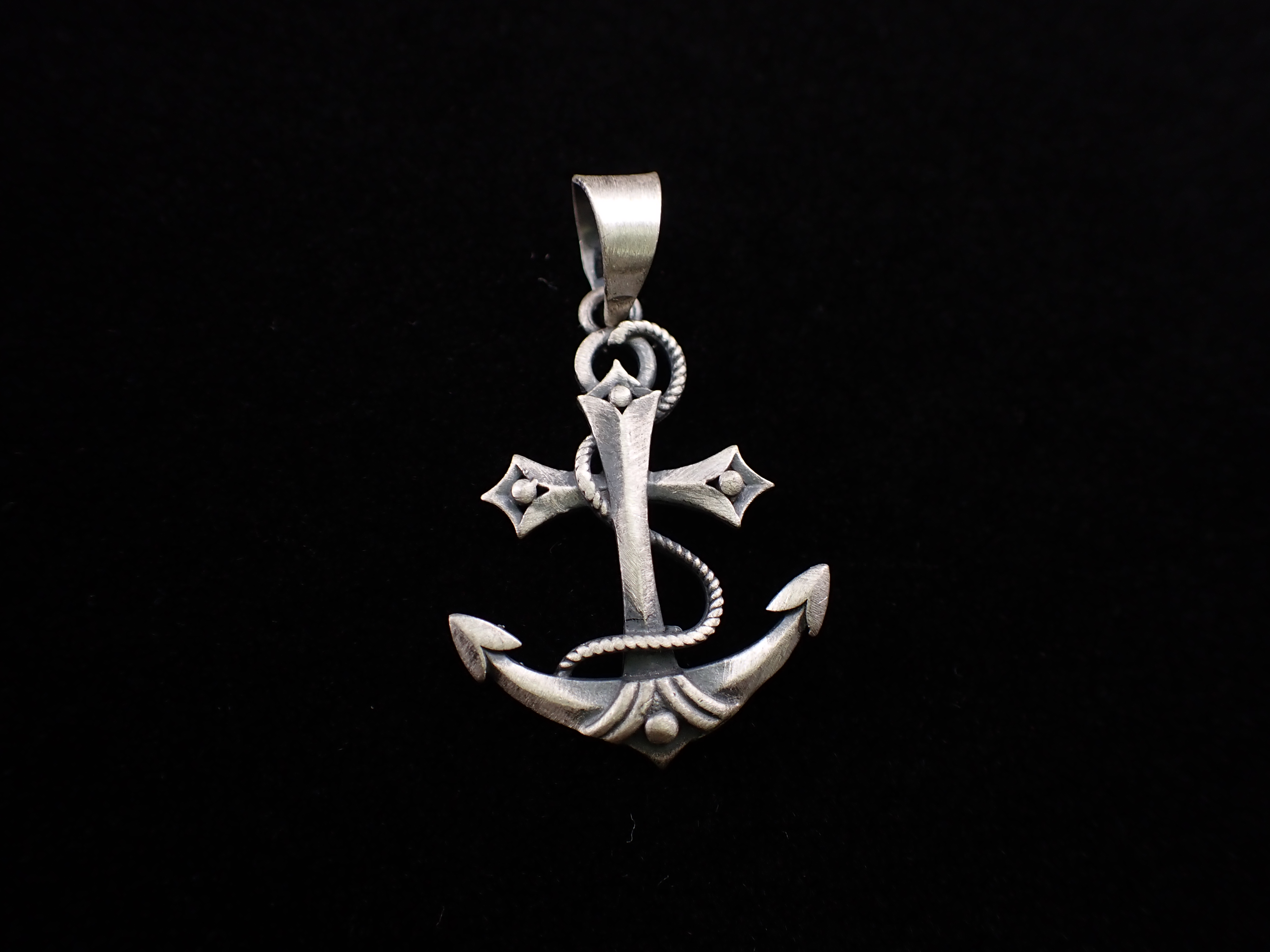 Silver Anchor Pendant