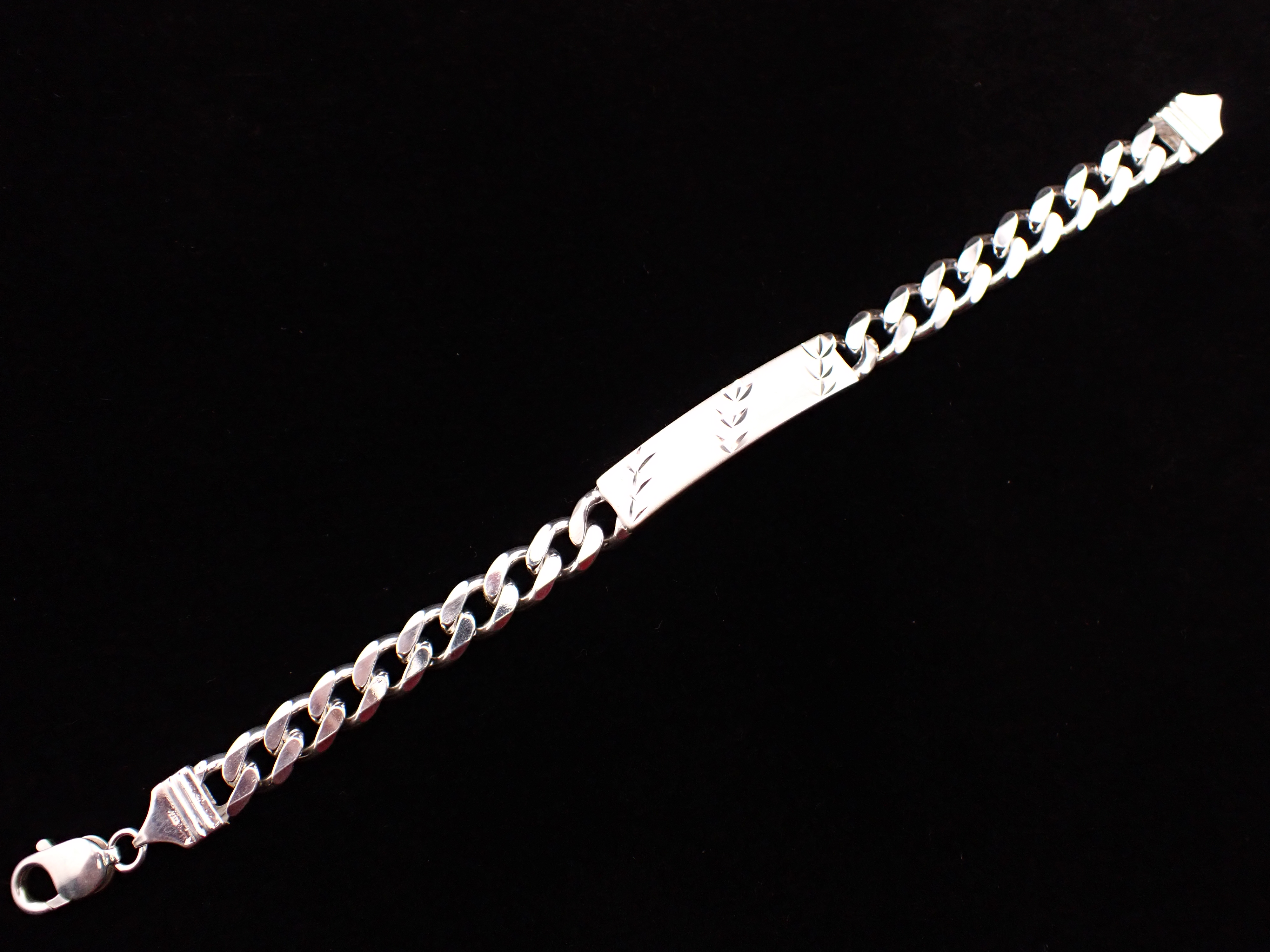 Sterling Silver leaf design Bracelet