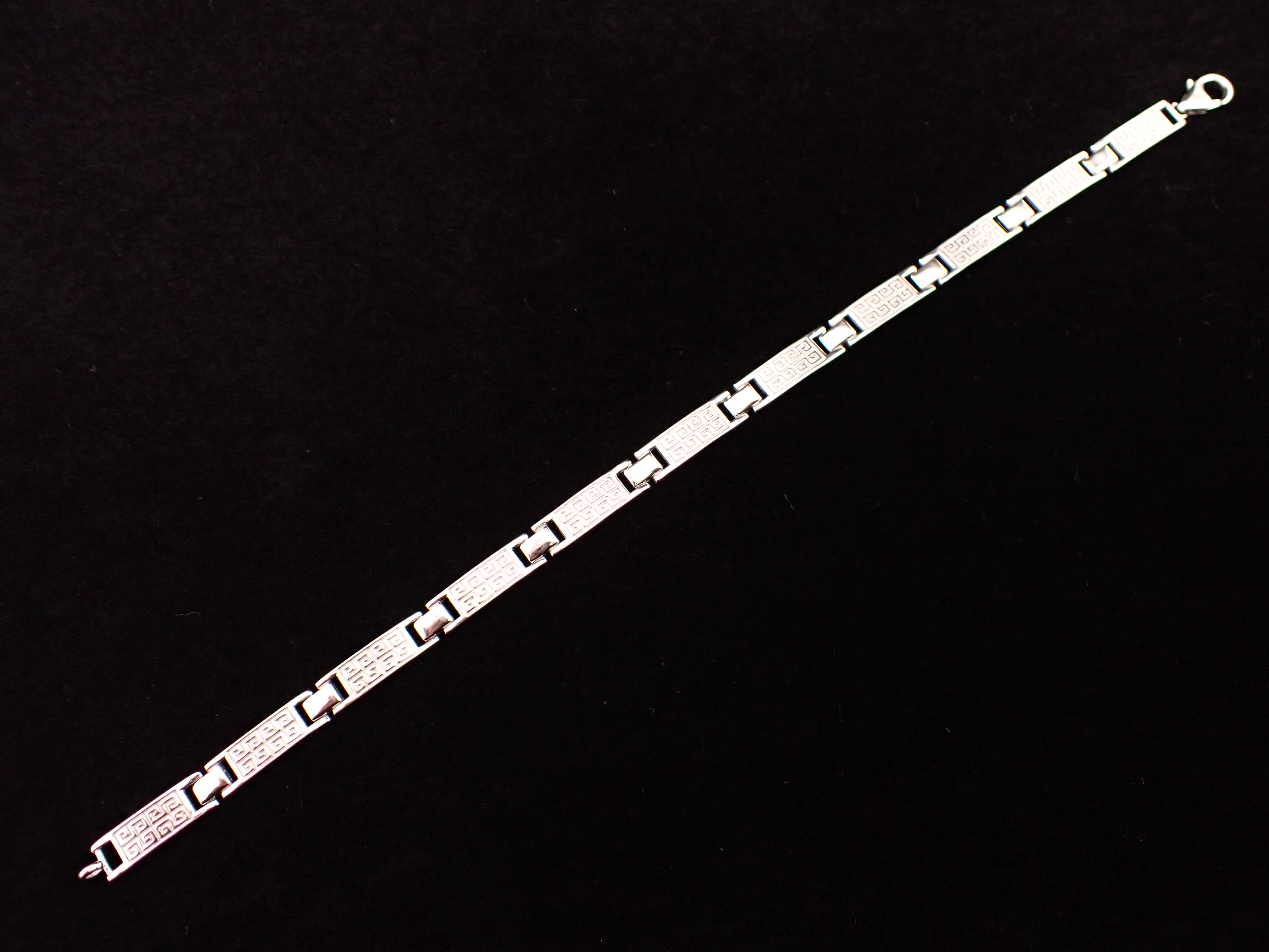 Geomentric Design Silver Link Bracelet