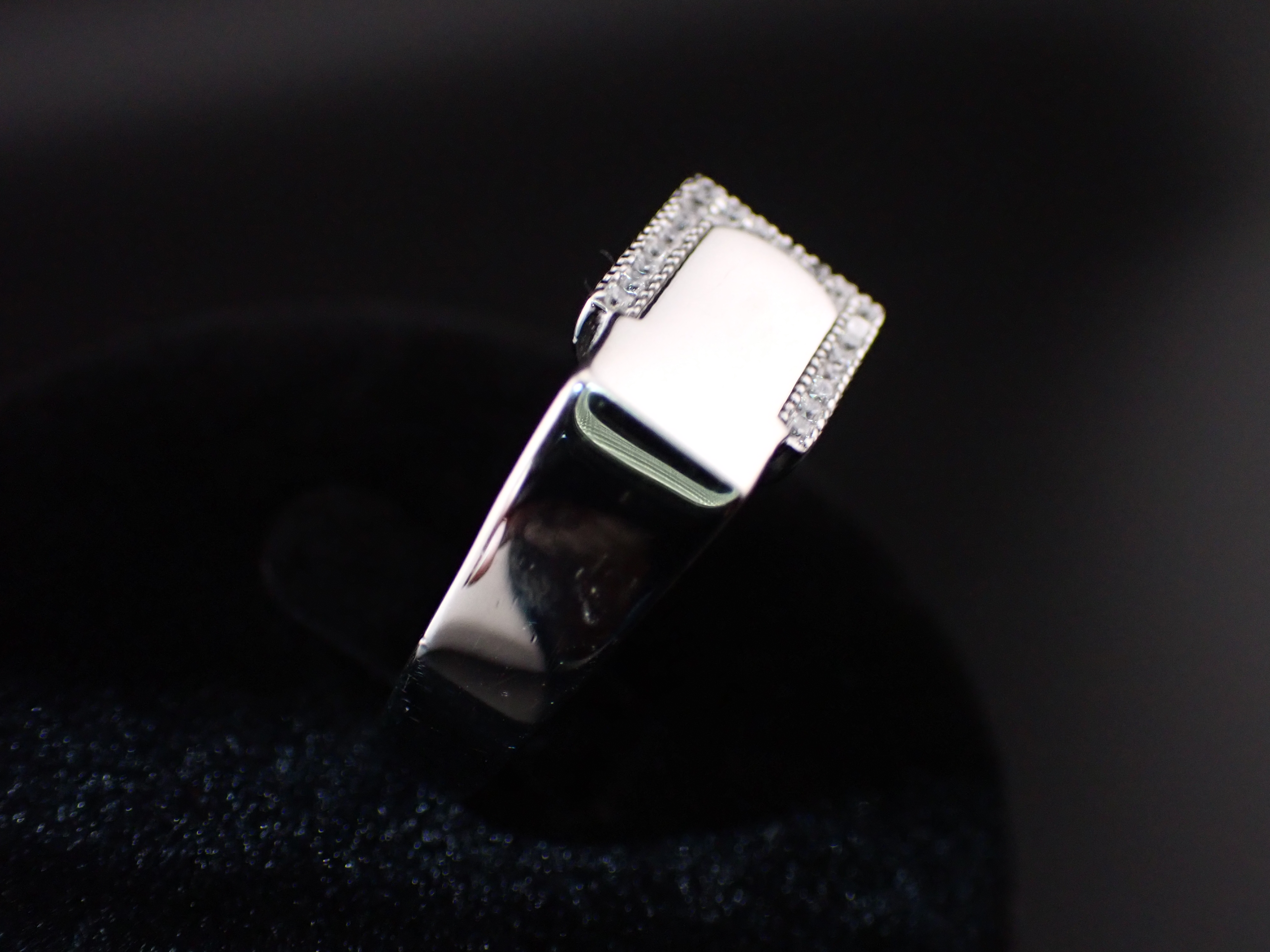 Sparkling Silver Men's Ring