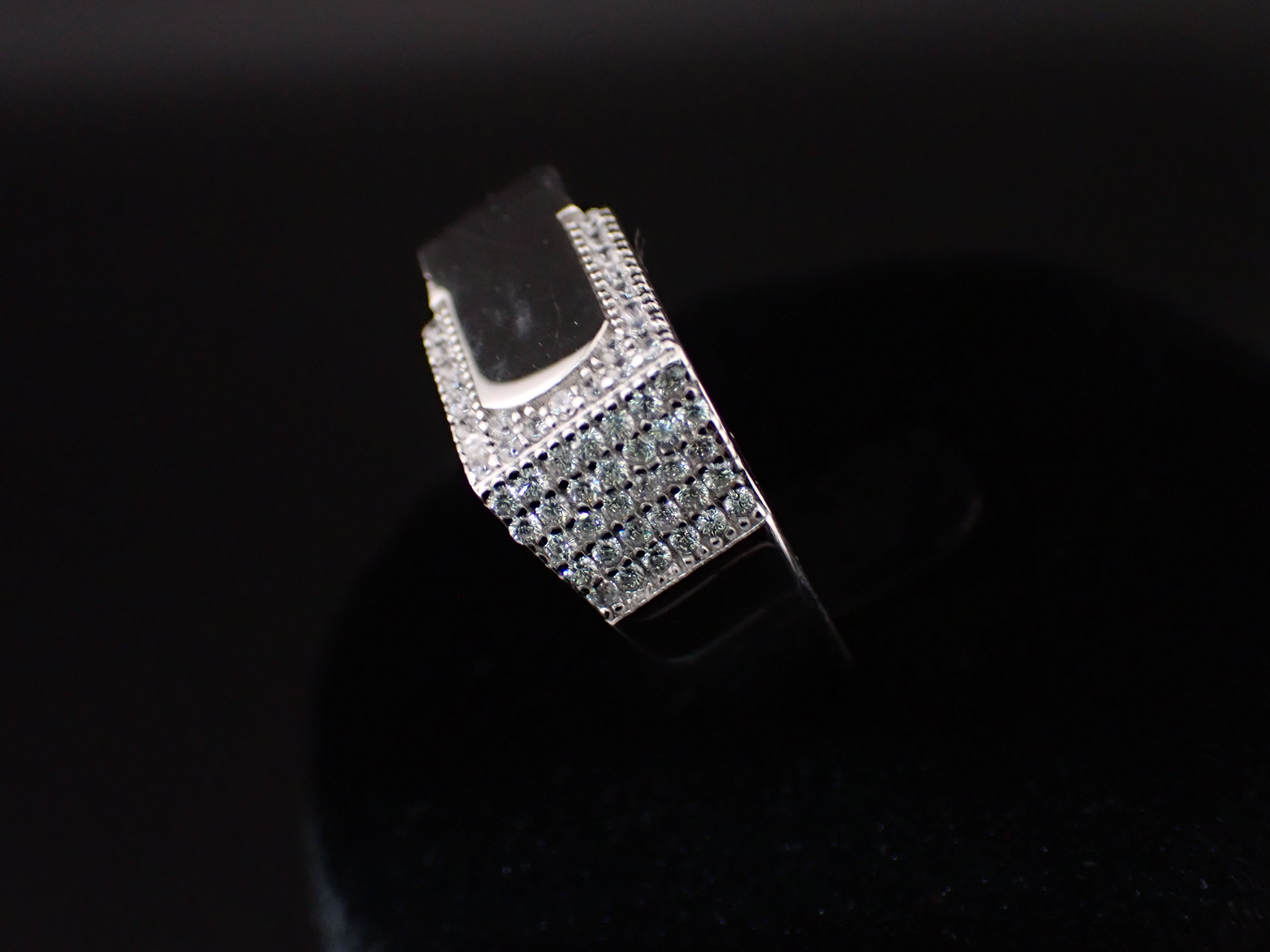 Sparkling Silver Men's Ring