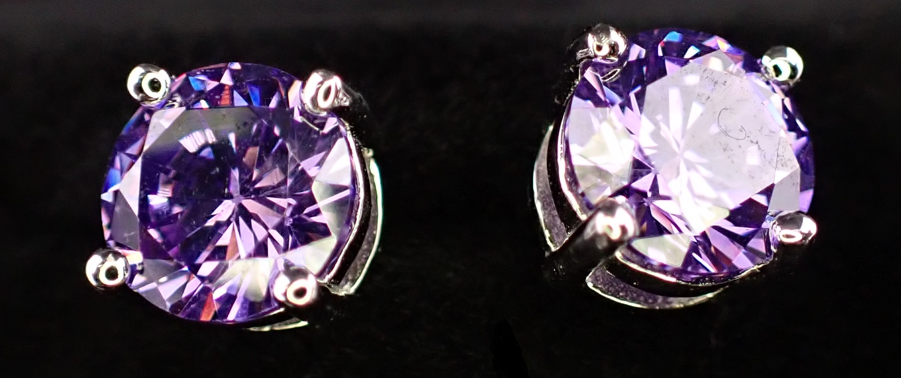 Violet Earrings and Pendant Jewellery Set