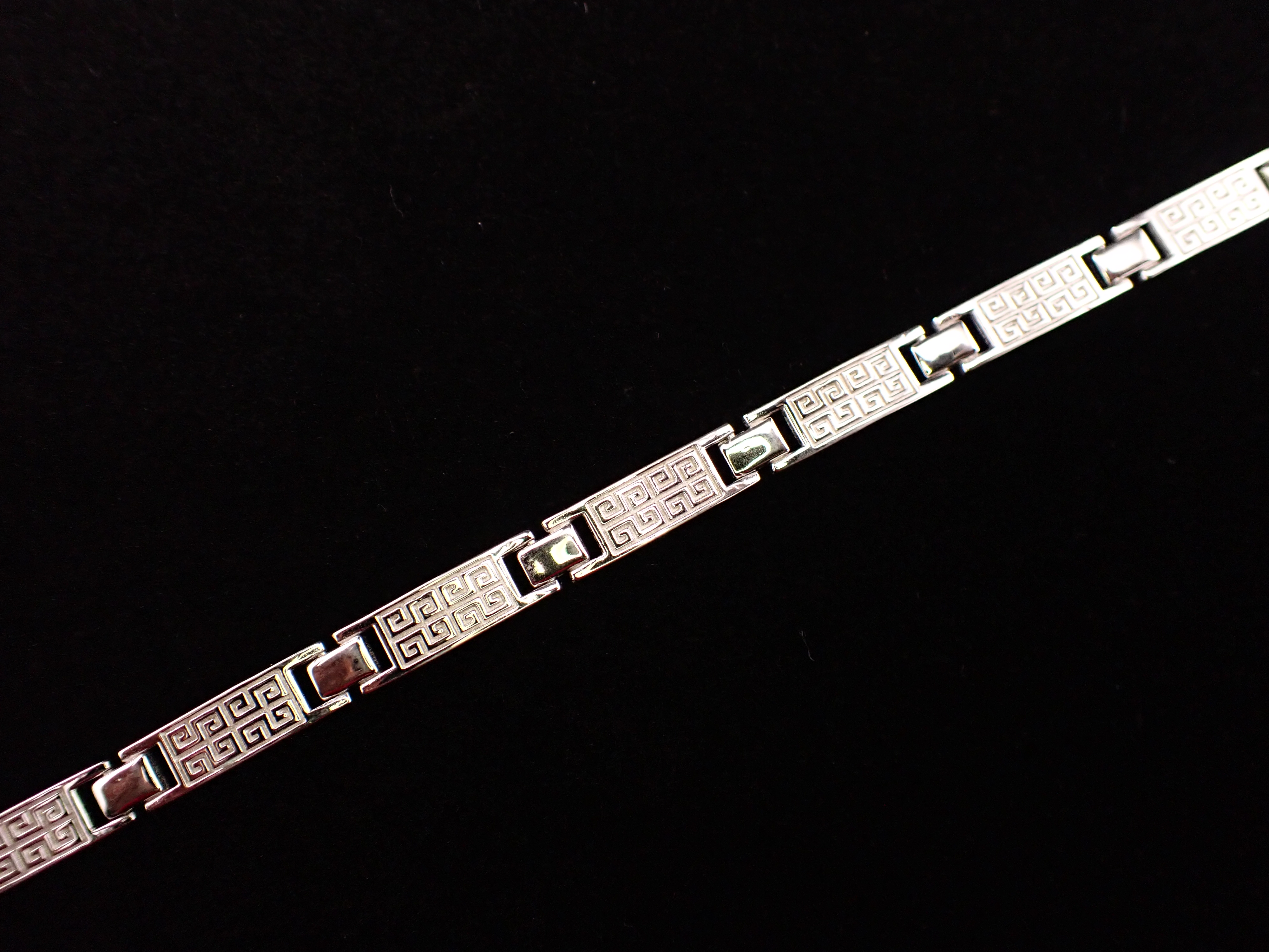 Geomentric Design Silver Link Bracelet