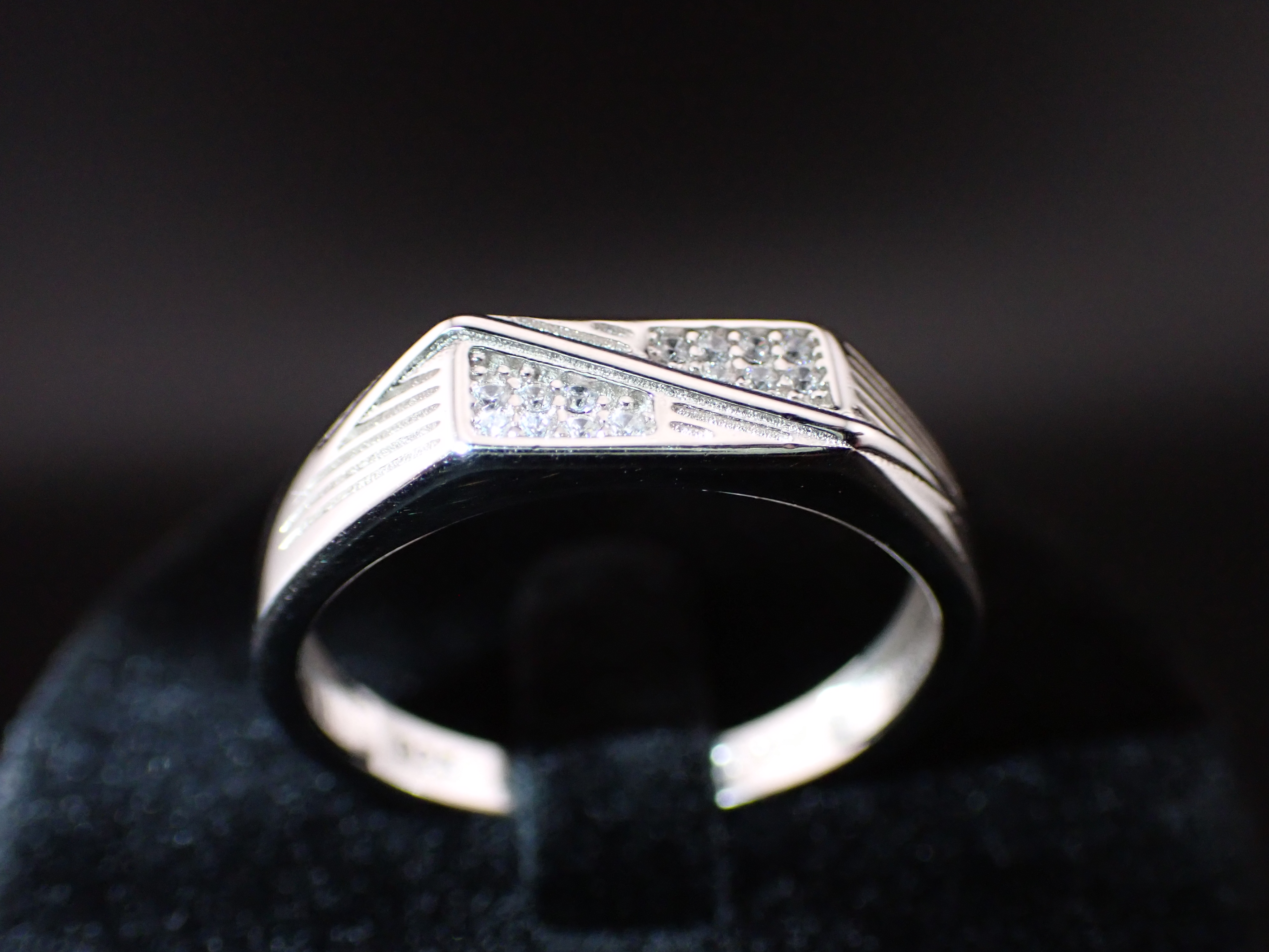Silver geometric men's ring