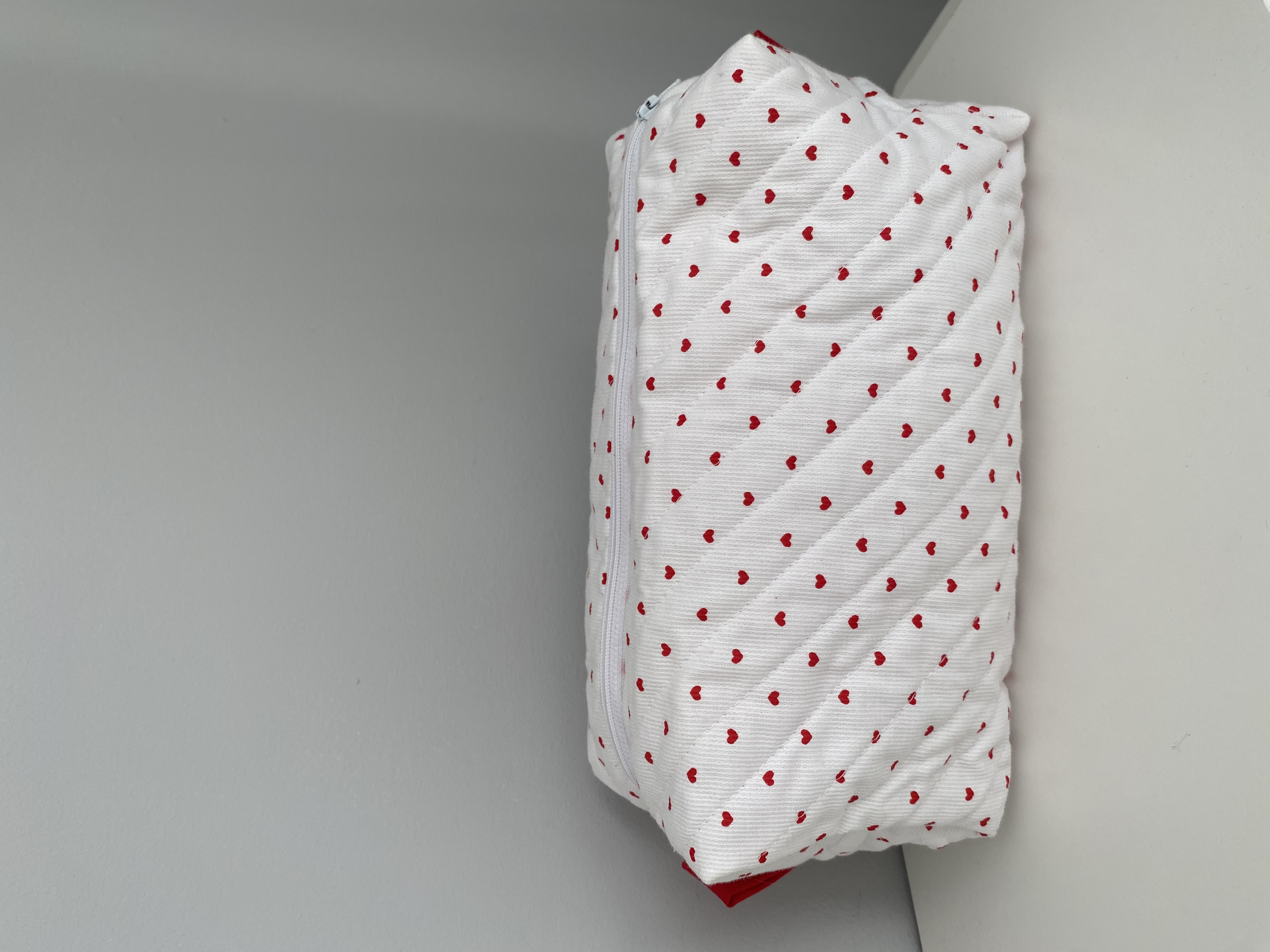 Trousse matelassé à coeurs