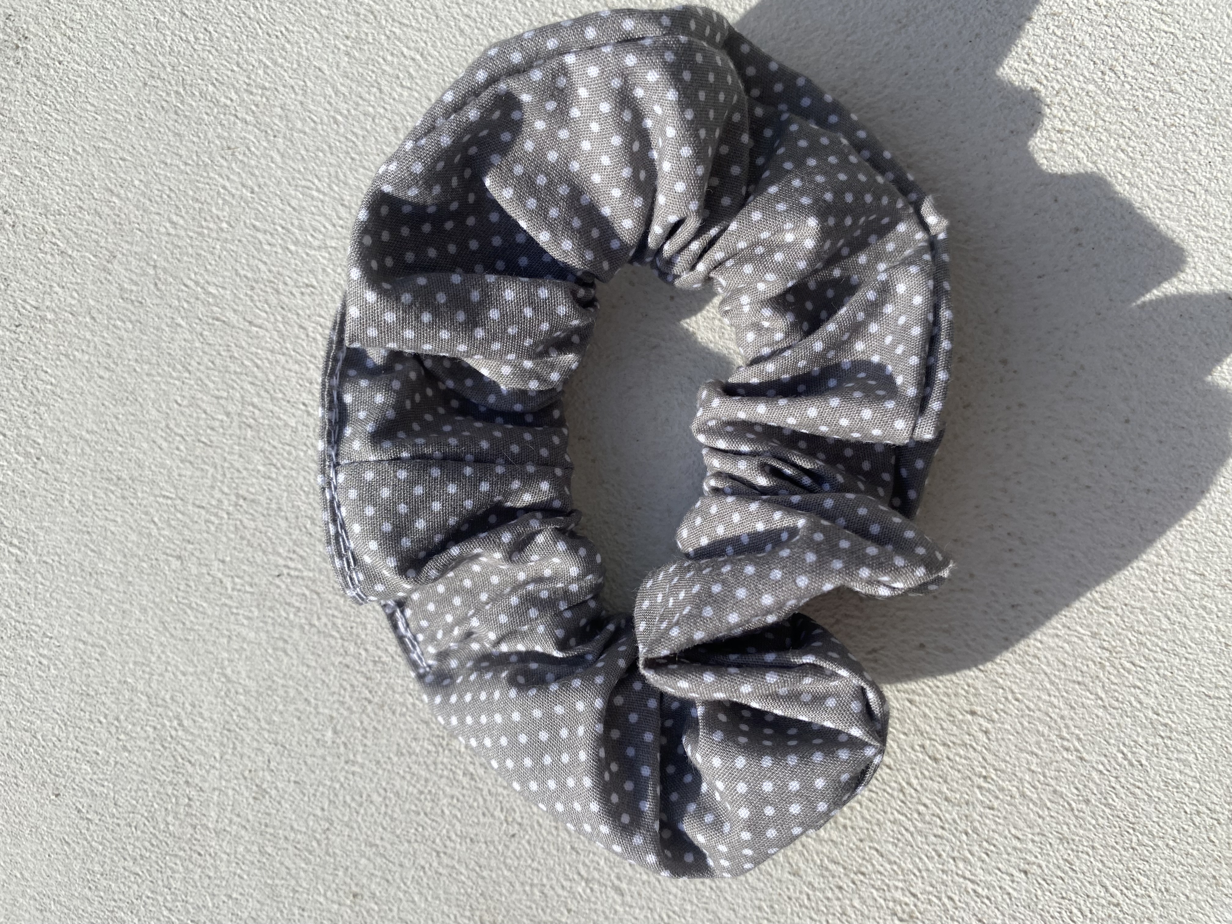 Elastique - gris à pois