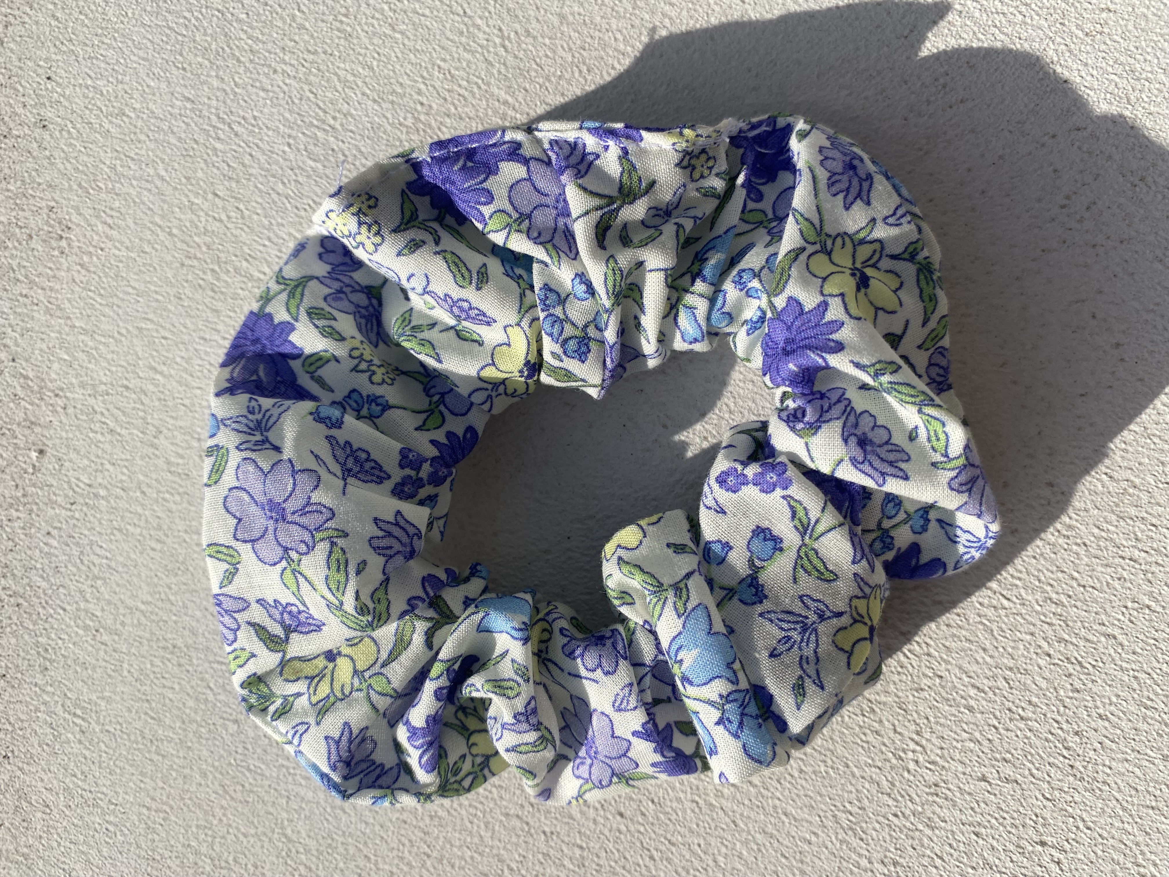 Elastique - fleurs violettes