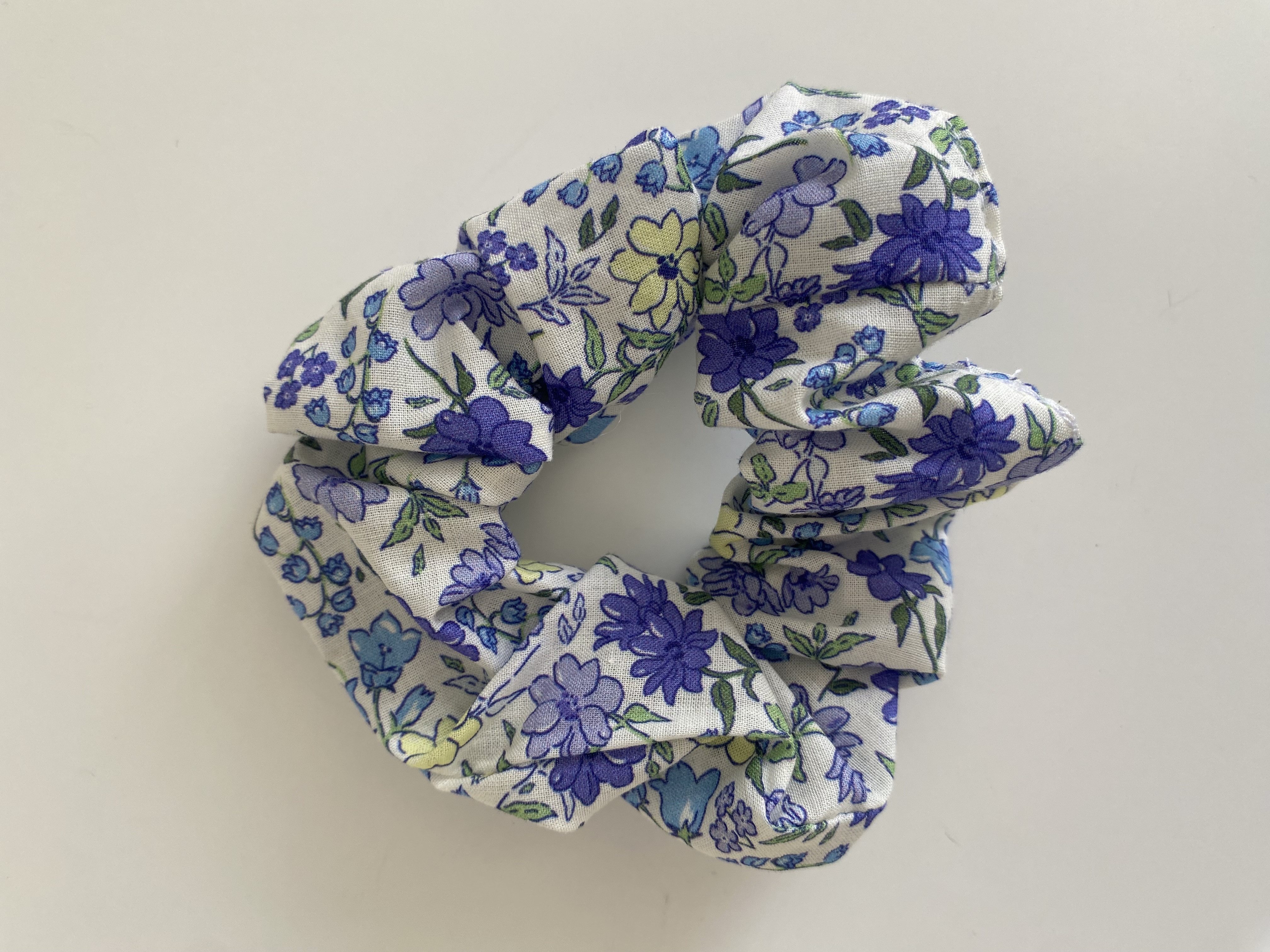 Elastique - fleurs violettes