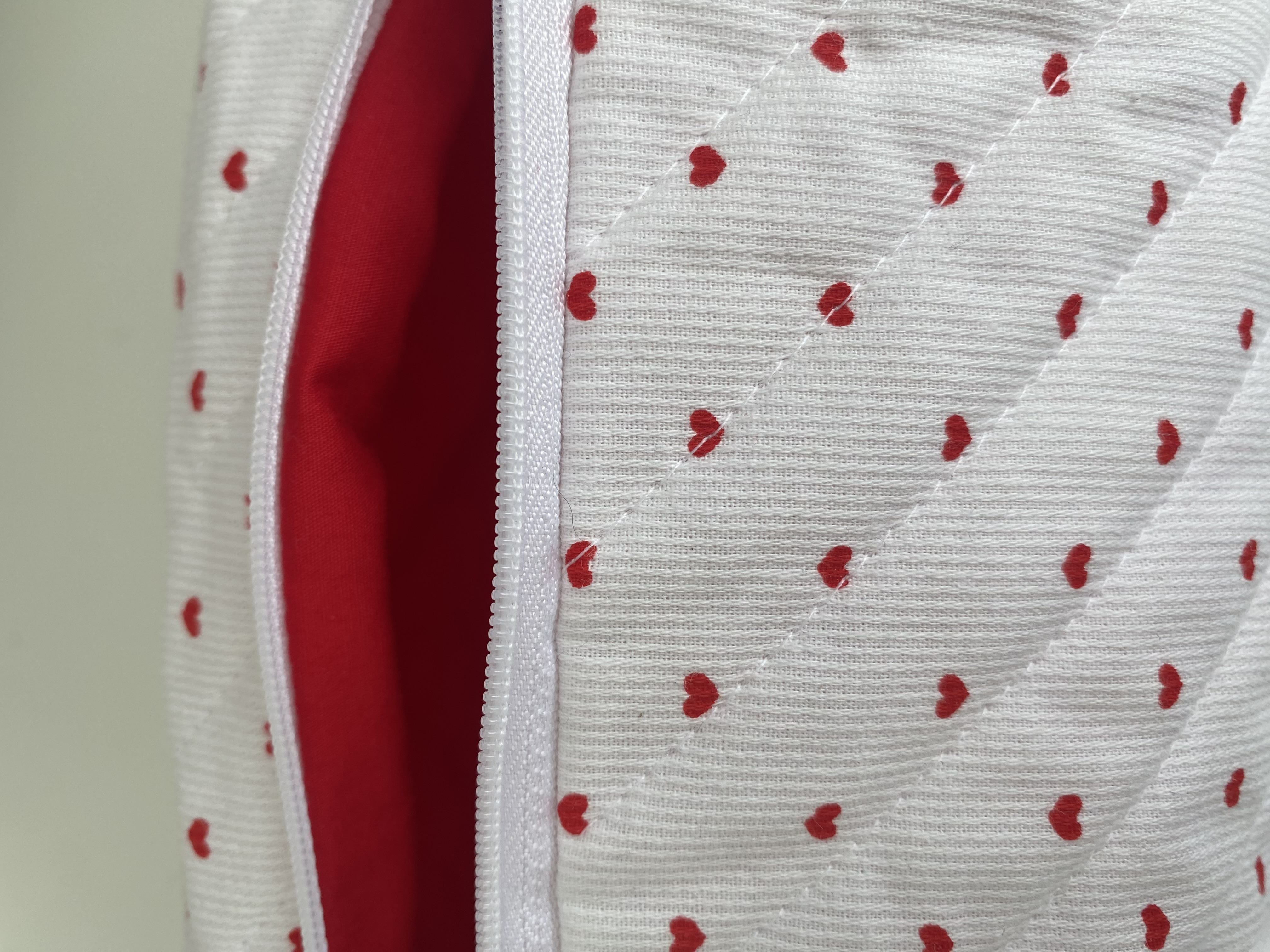 Trousse matelassé à coeurs