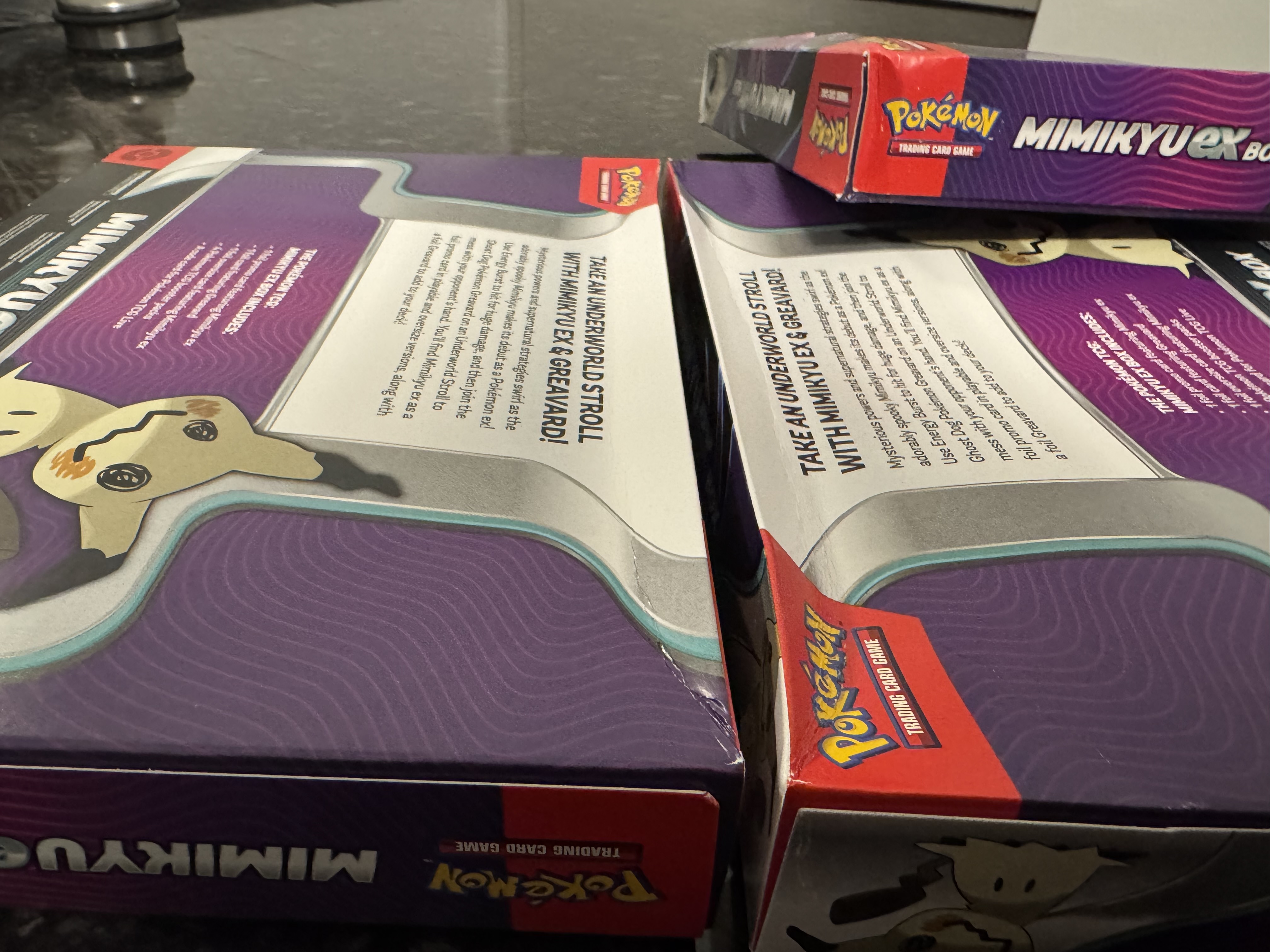 Pokémon TCG: Mimikyu EX Box (EN) [BESCHÄDIGTE BOX]