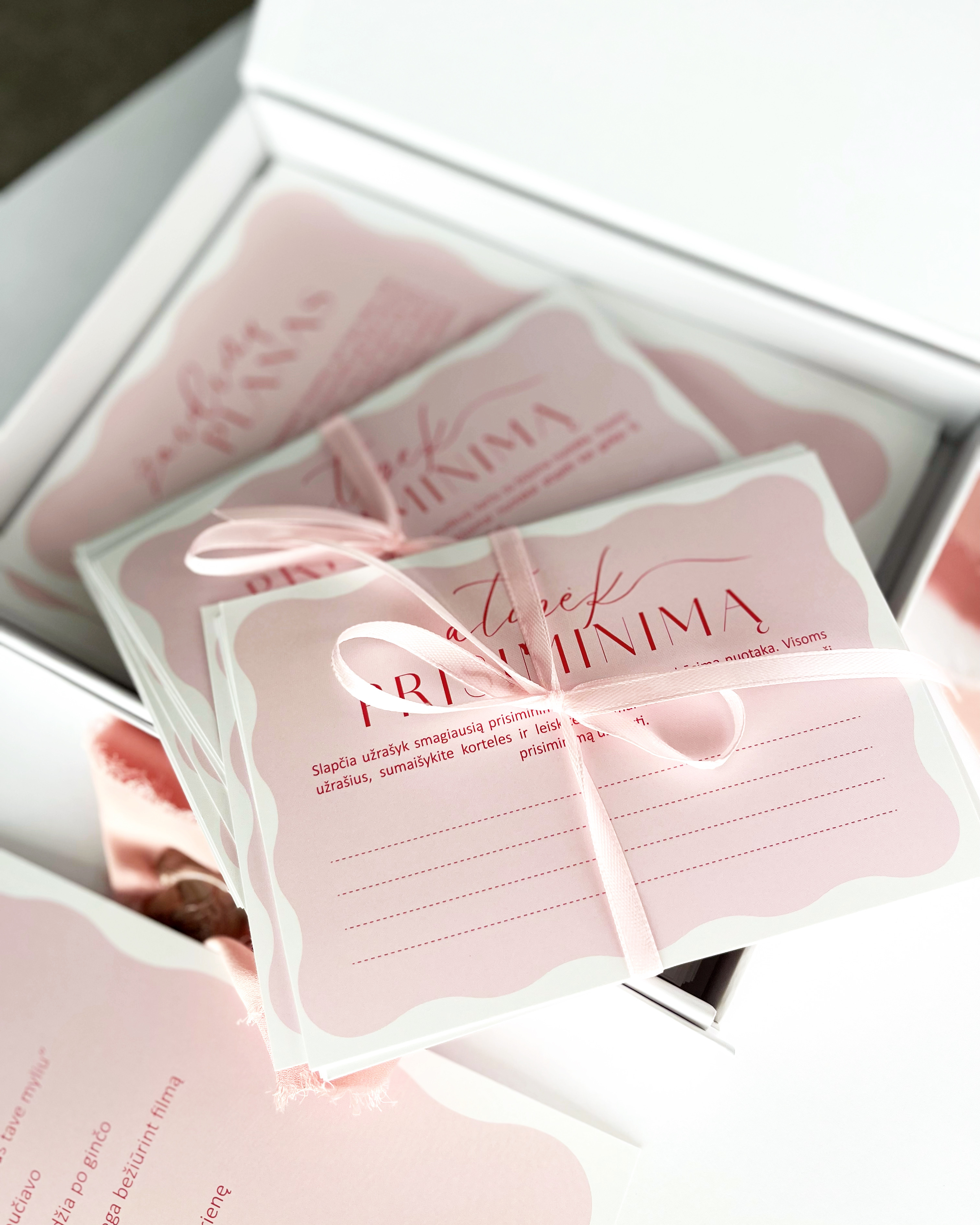 Žaidimų kortelės Mergvakariui Pink Waves