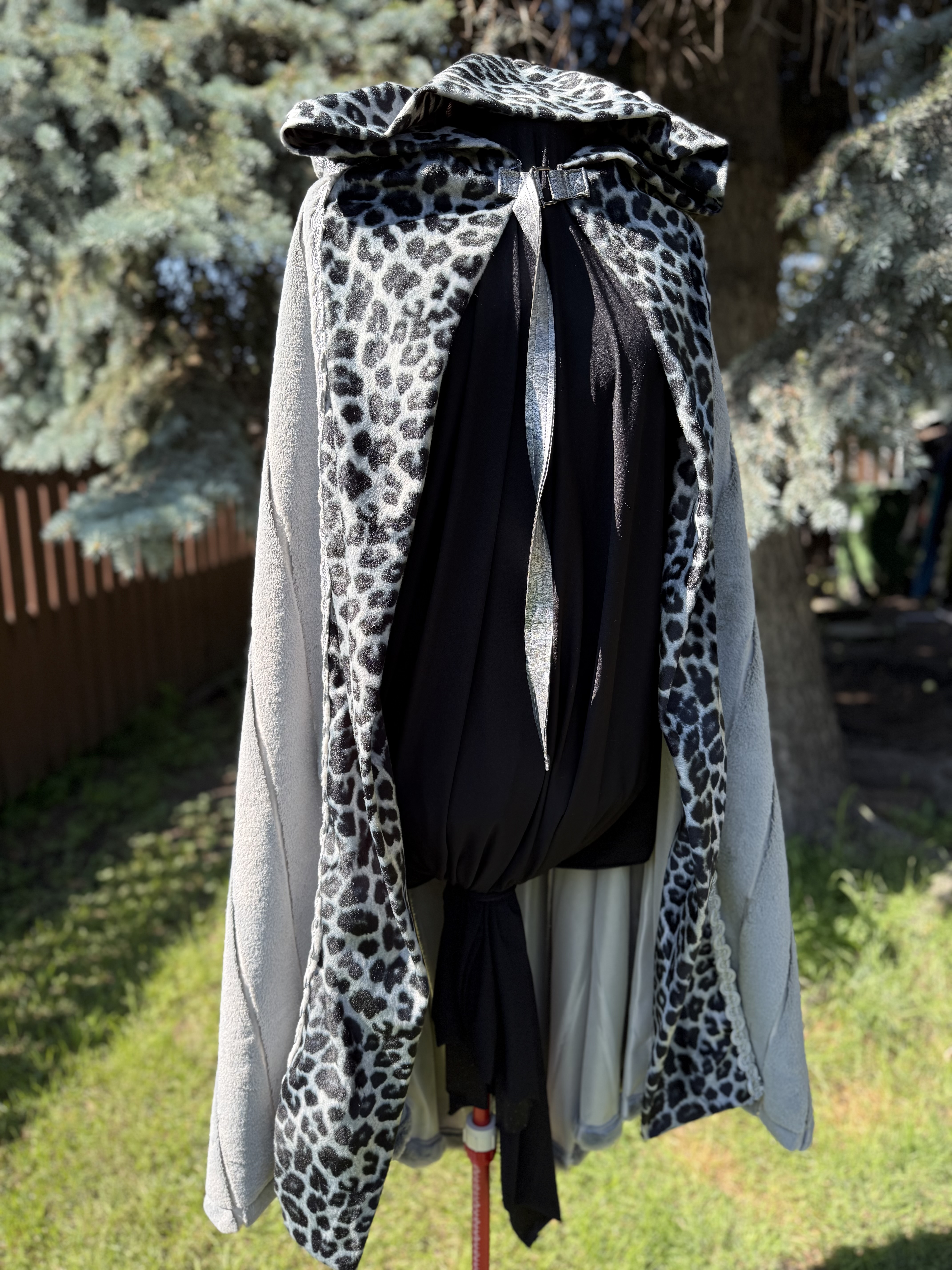 Felicity: Leopard Faux Fur Hooded Cape