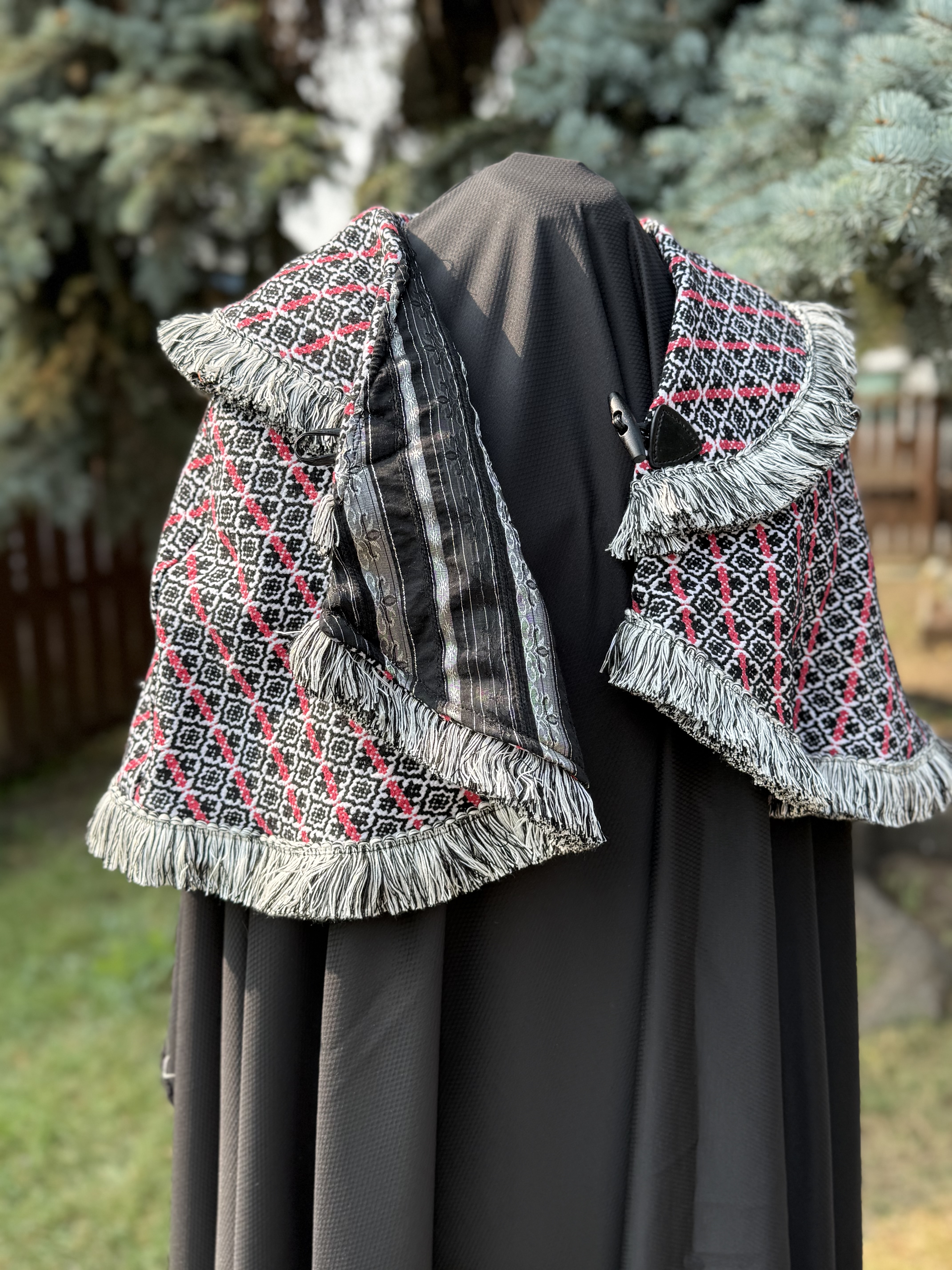 Patterned Capelet With Fringe