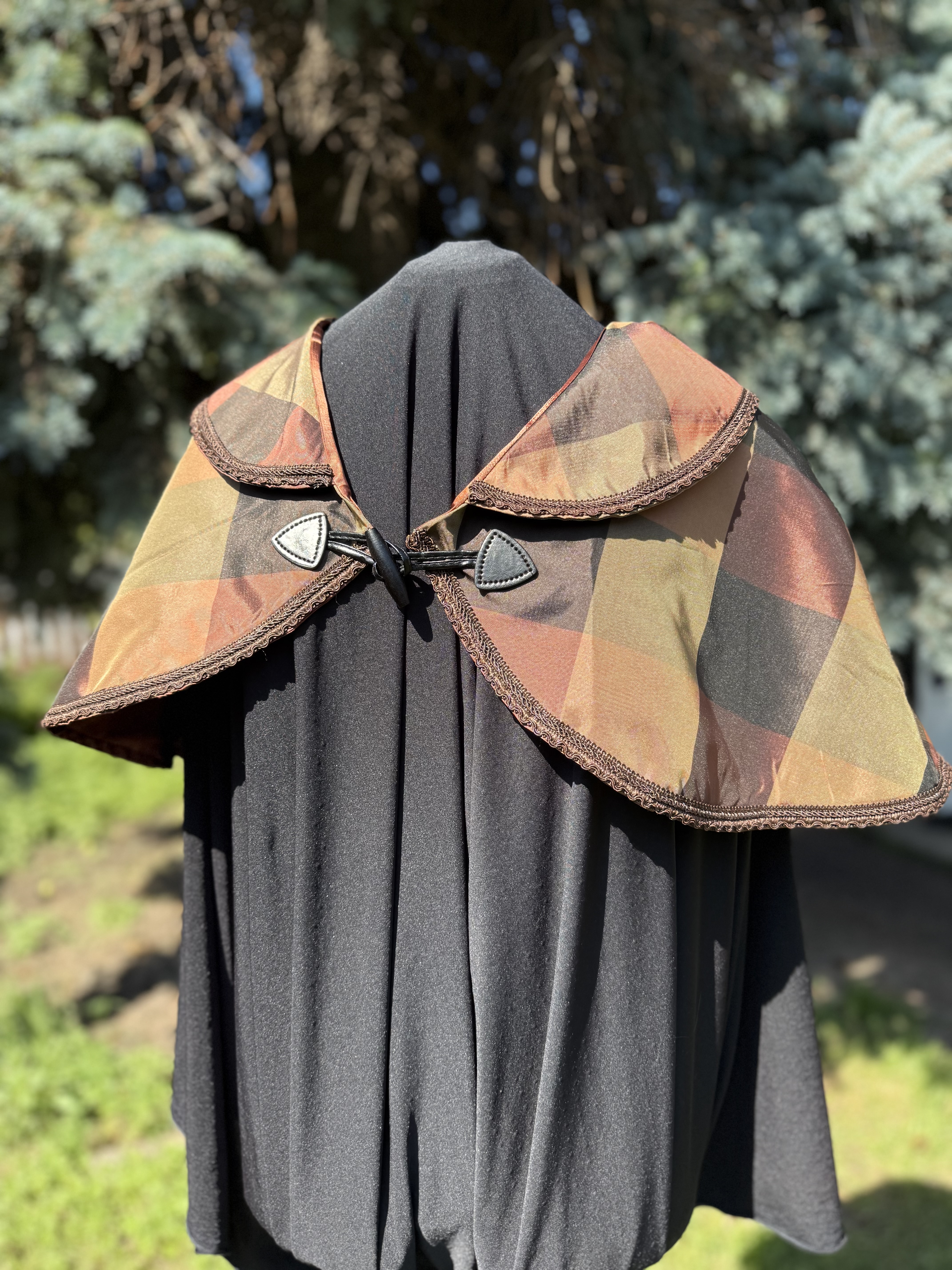 May: Plaid Taffeta Capelet