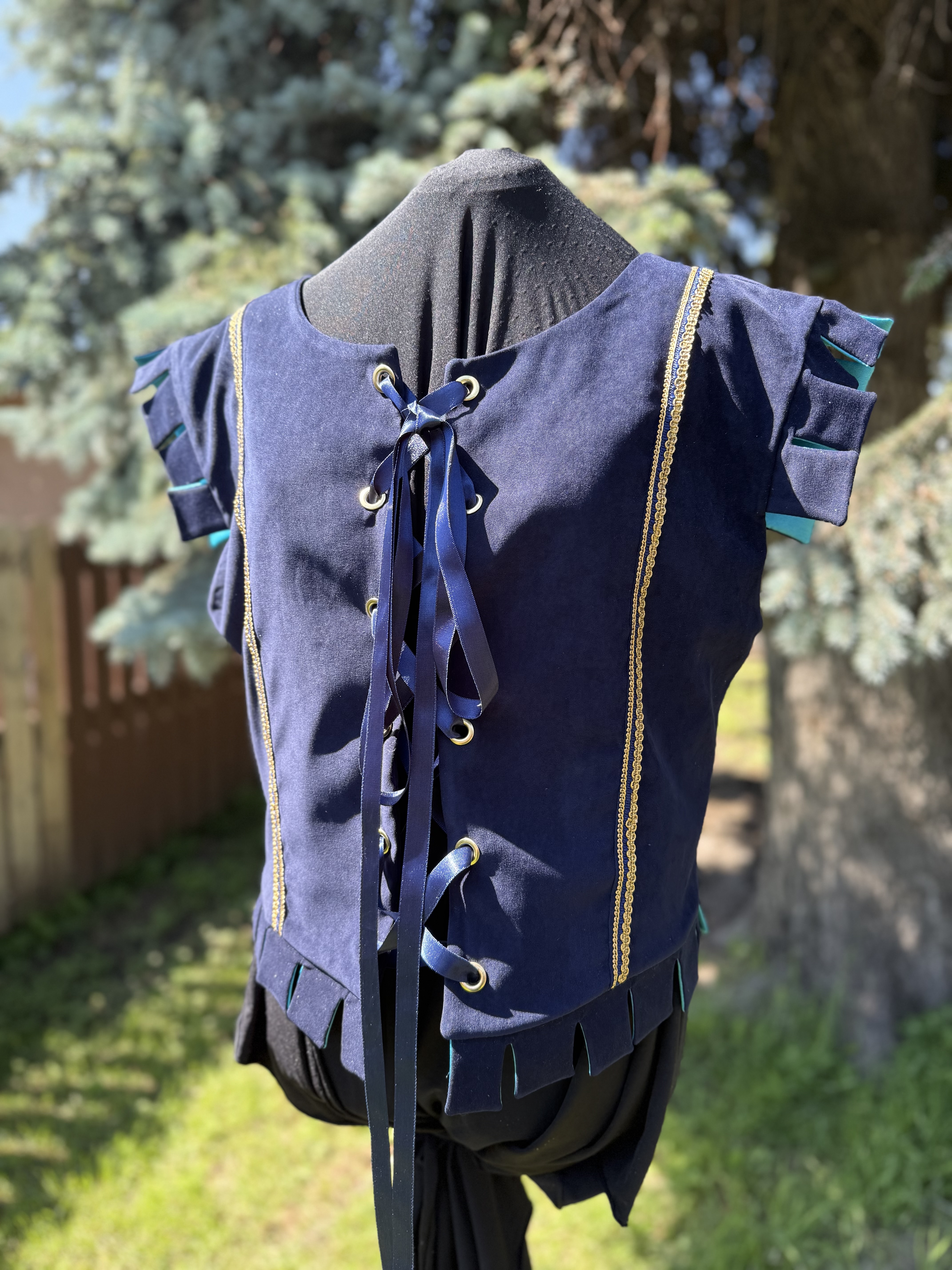 Barbas: Renaissance Lace-Up Vest