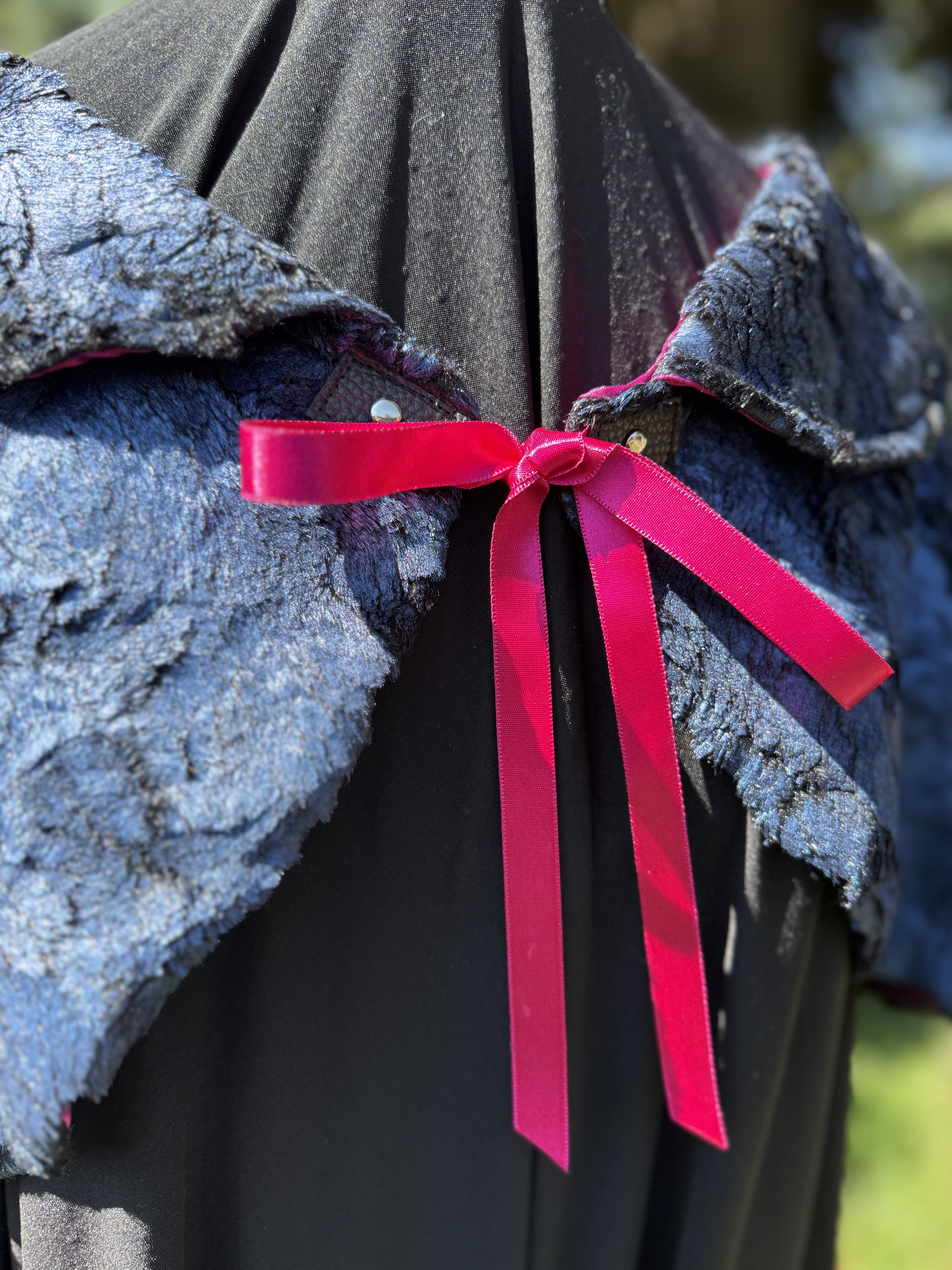Azure: Faux Fur Capelet