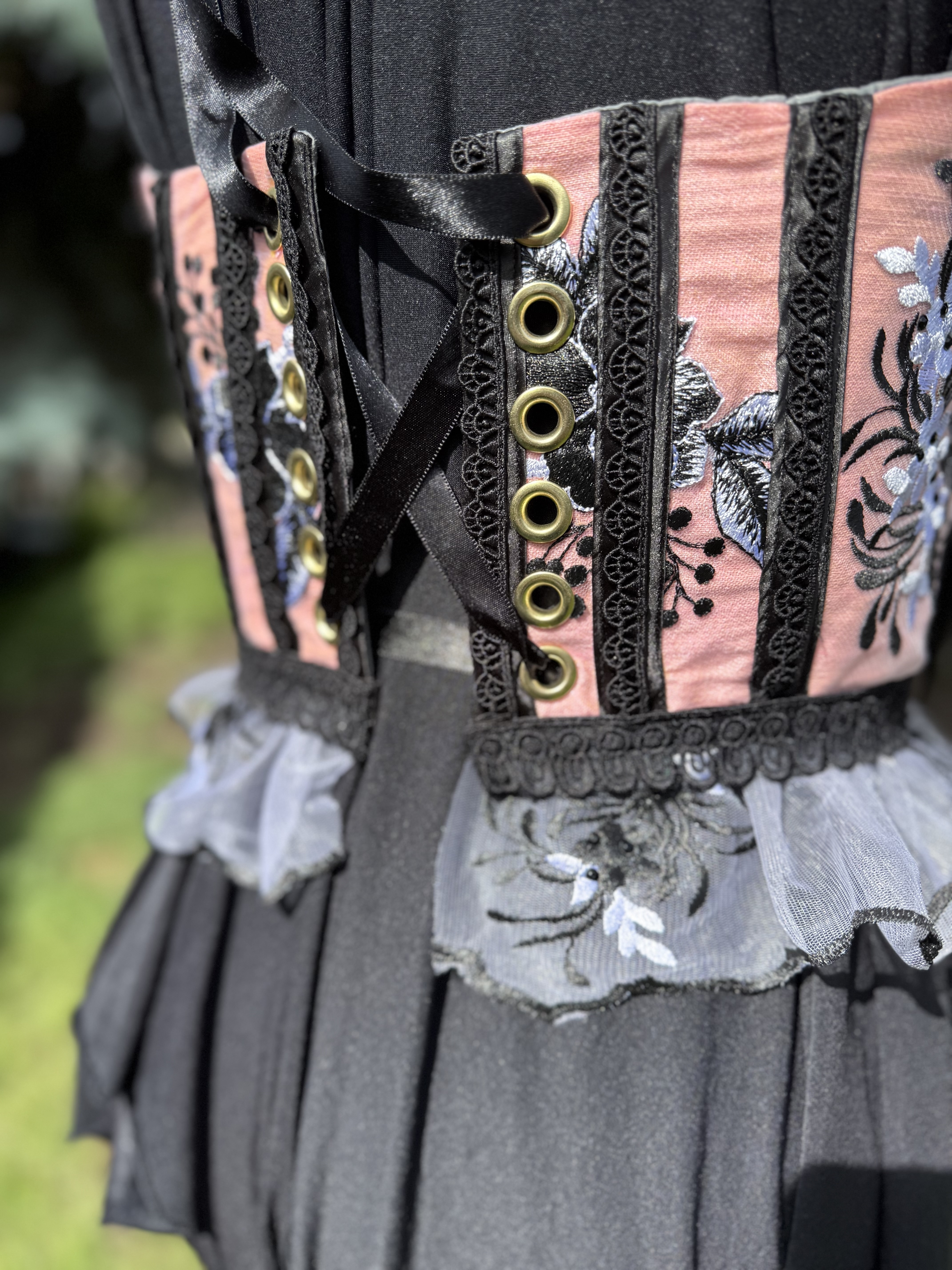 Lucrezia: Embroidered Black Floral Corset Top