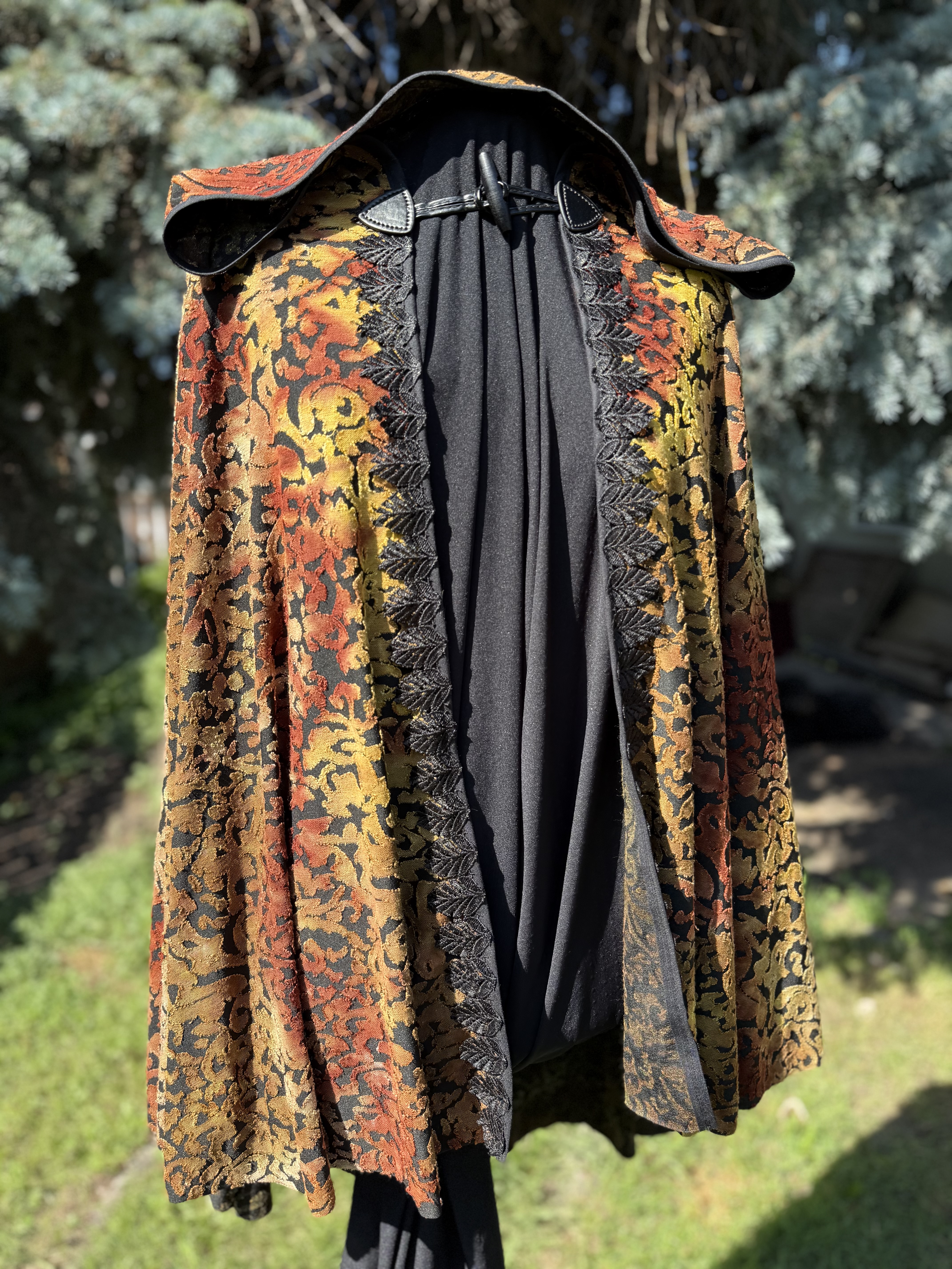 Magi: Gold and Orange Cape