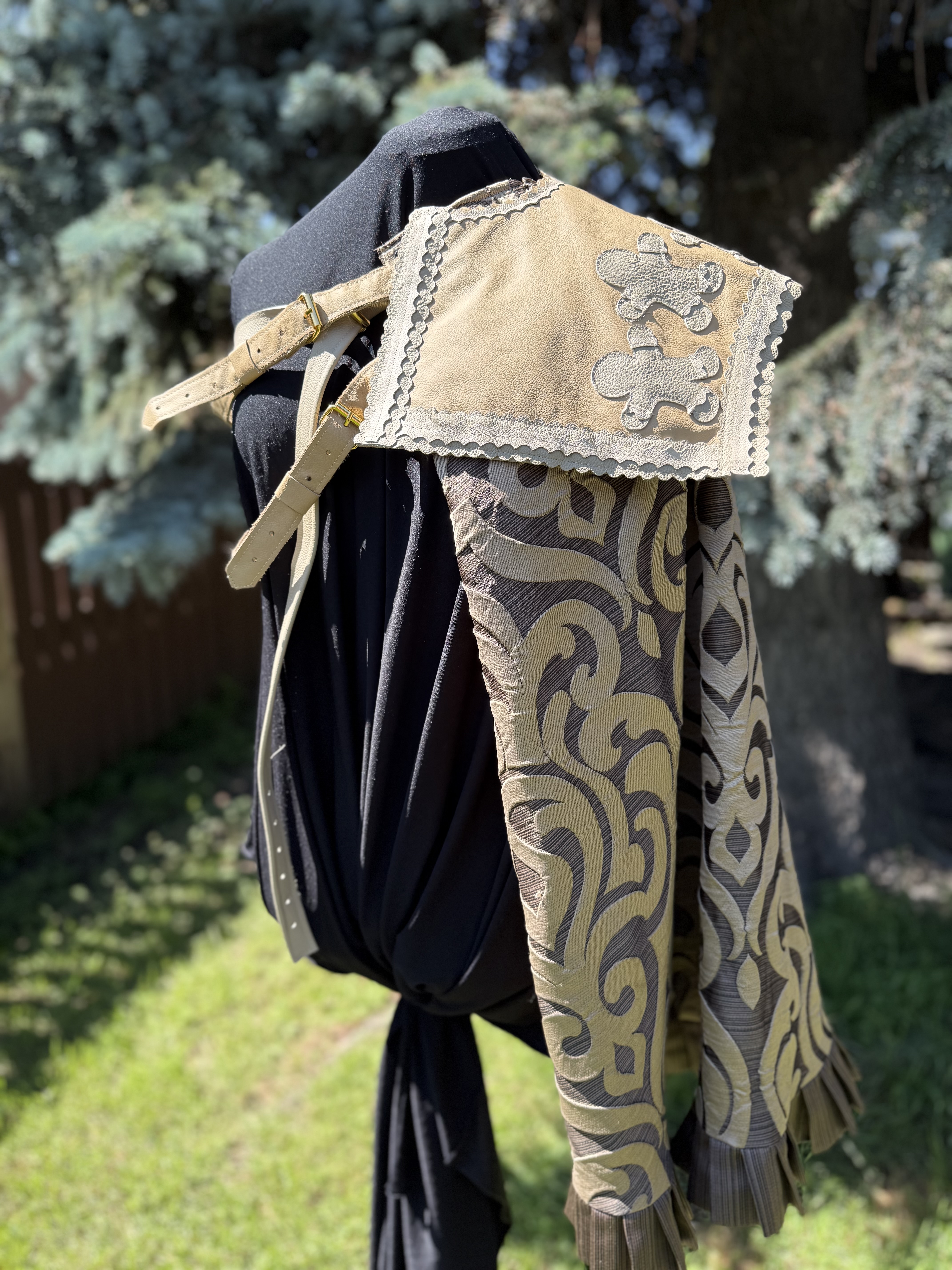 Jack Dough: Leather Medieval Fantasy Shoulder Armor
