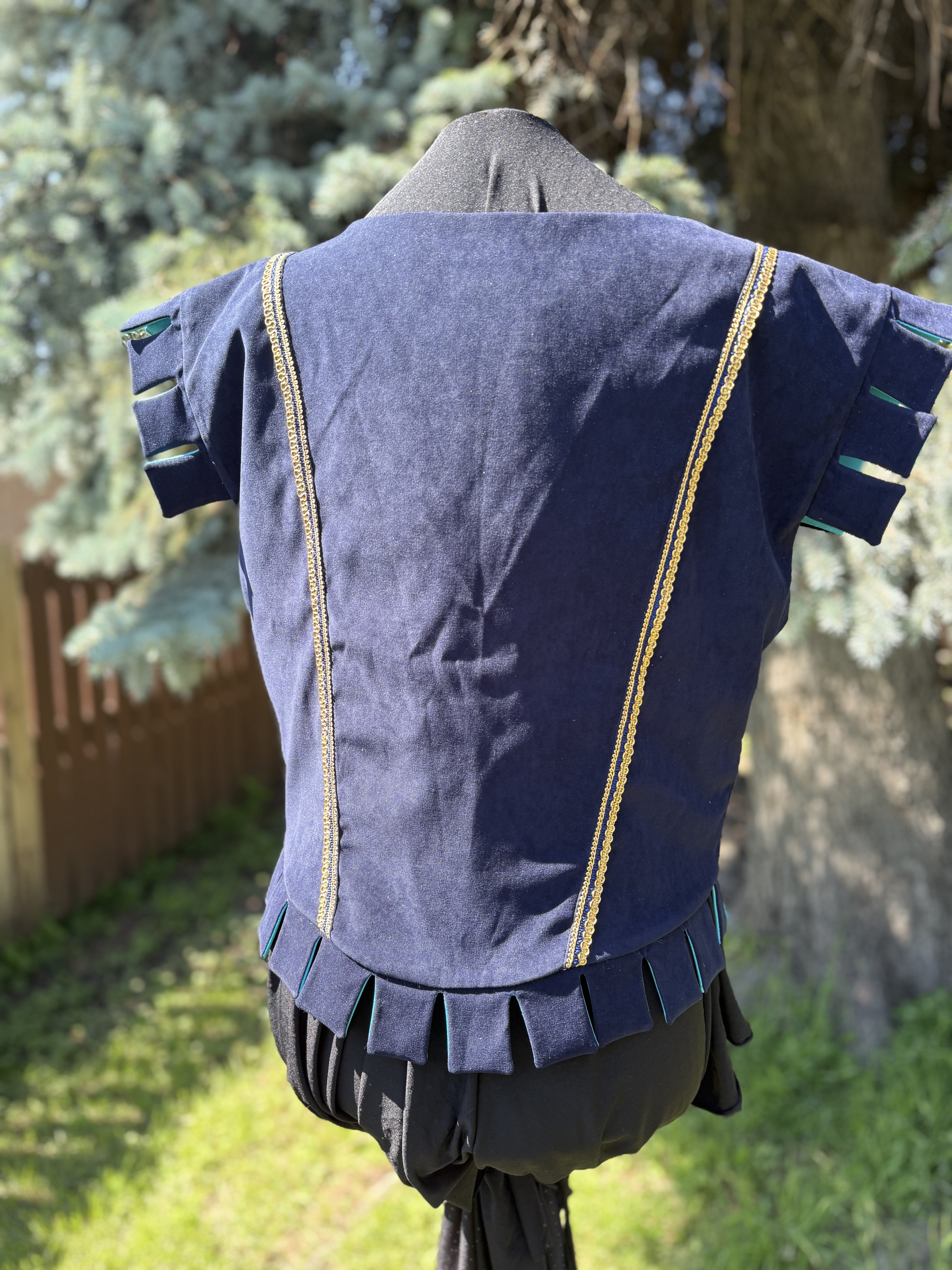 Barbas: Renaissance Lace-Up Vest