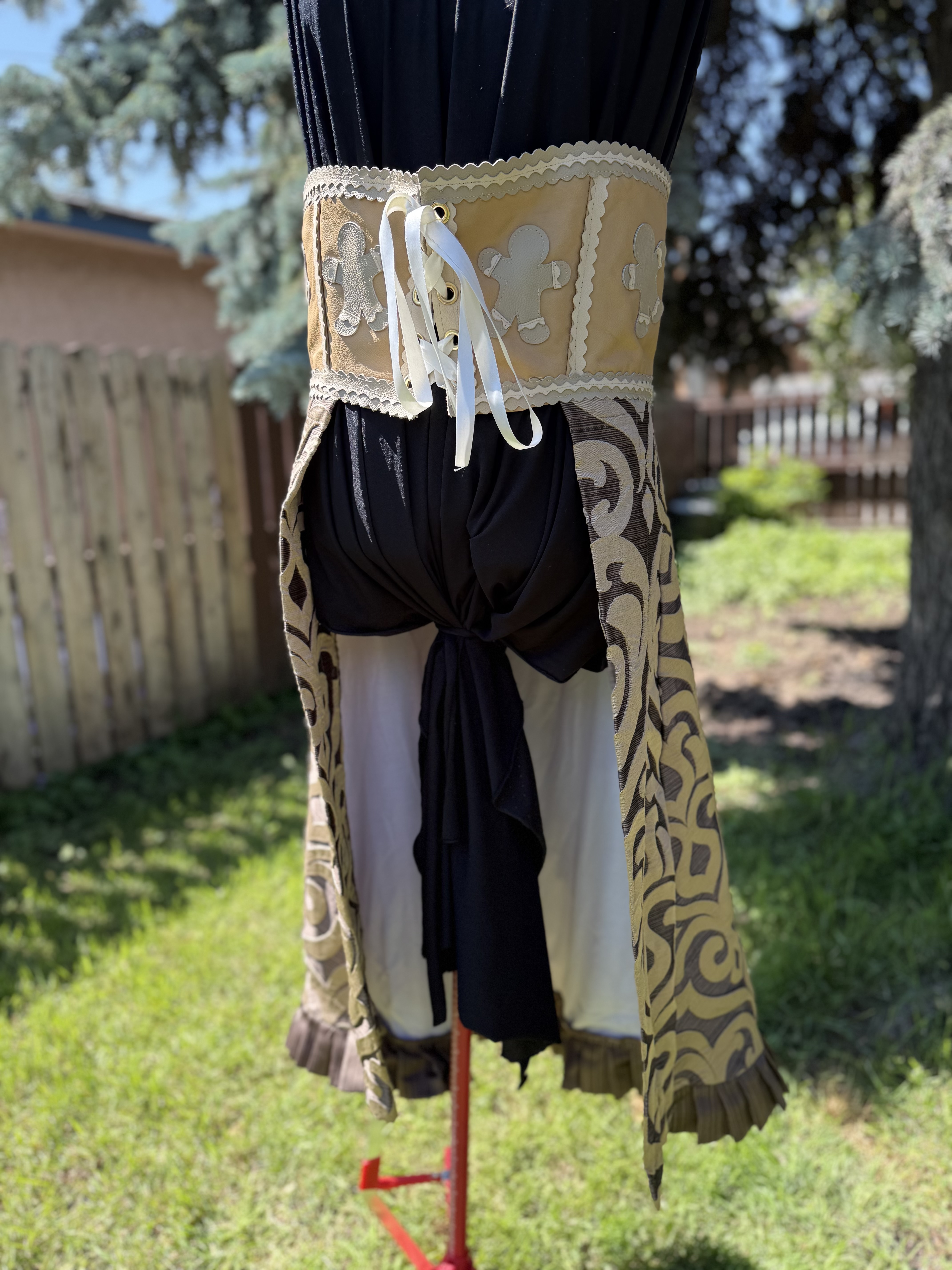 Jill Dough: Leather Gingerbread-Themed Corset 