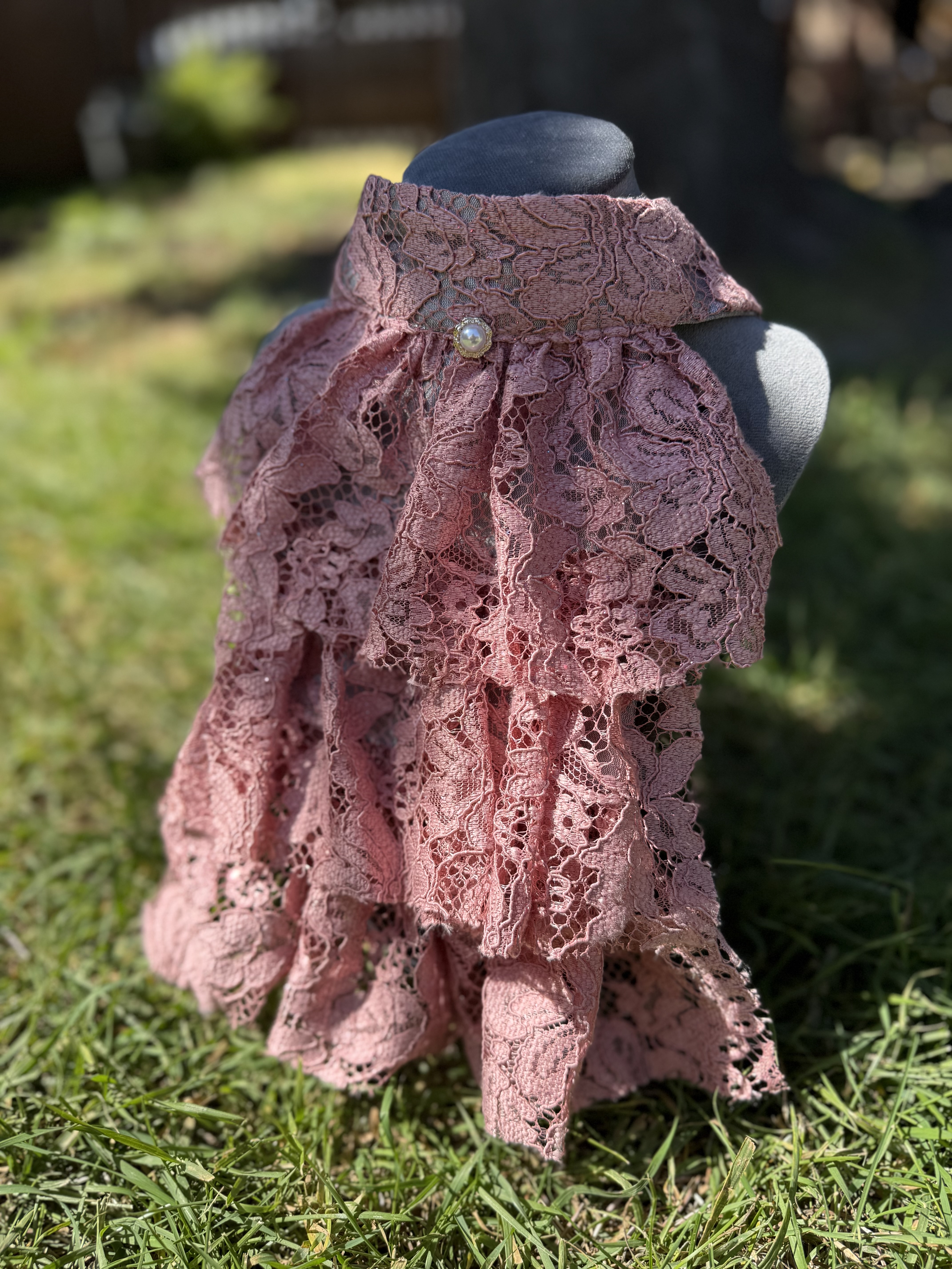 Jabot & Cuffs Peach-Pink Lace Set