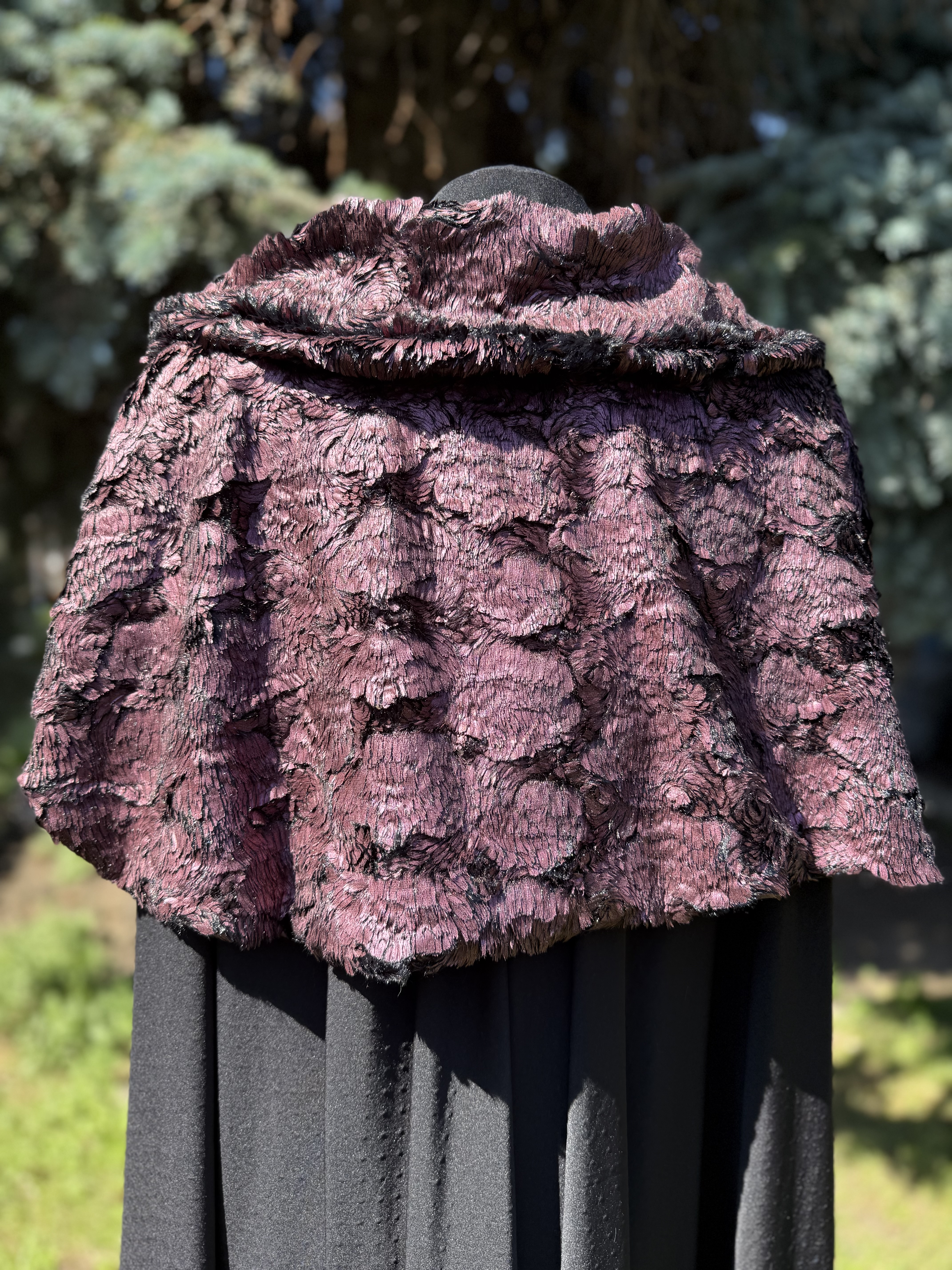 Helena: Faux-Fur Vintage-Style Capelet