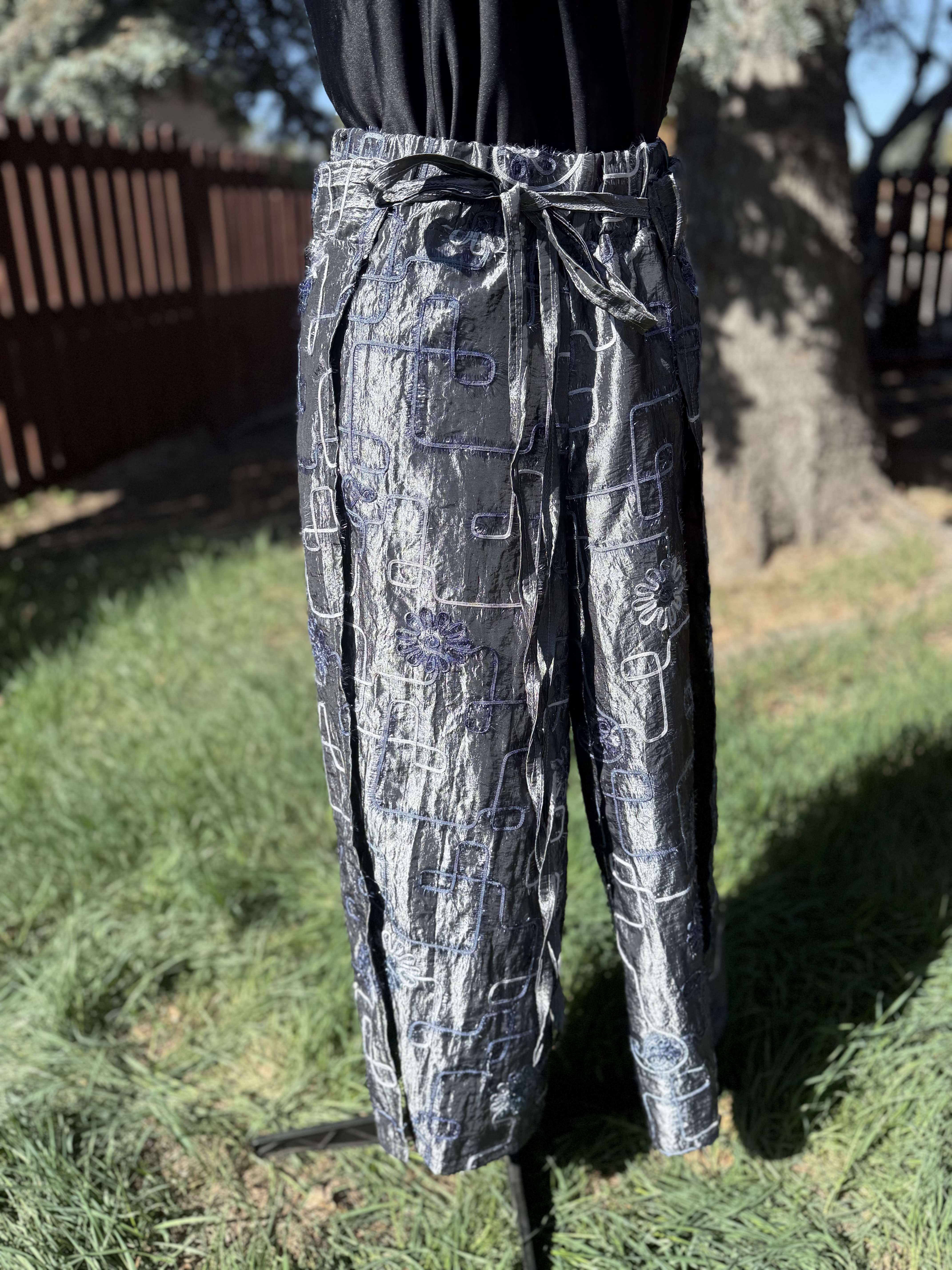 Embroidery Patterned Wrap Pants