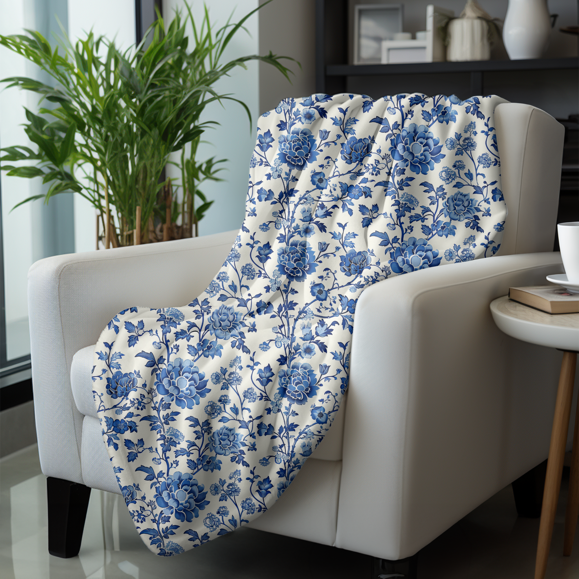 Blue Garden Chinoiserie – Velveteen Floral Throw Blanket