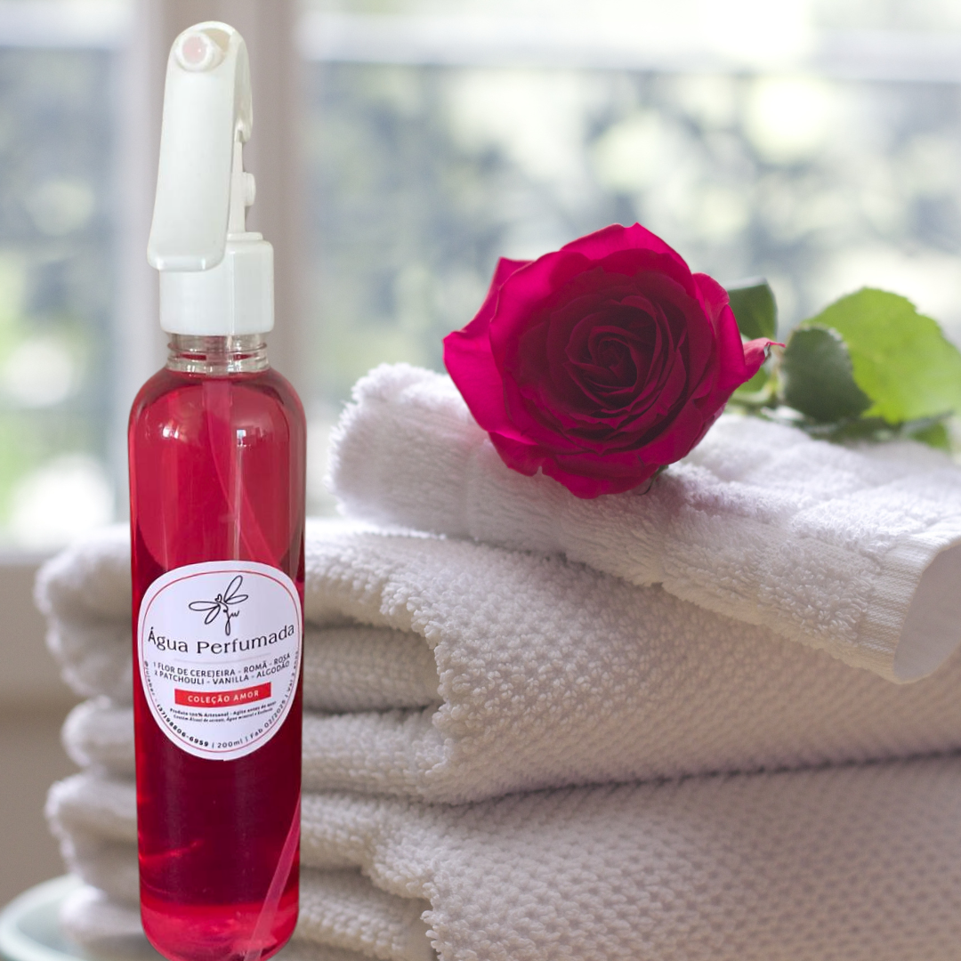 Água Perfumada: Flor de Cerejeira, Rosa sagaz, Romã