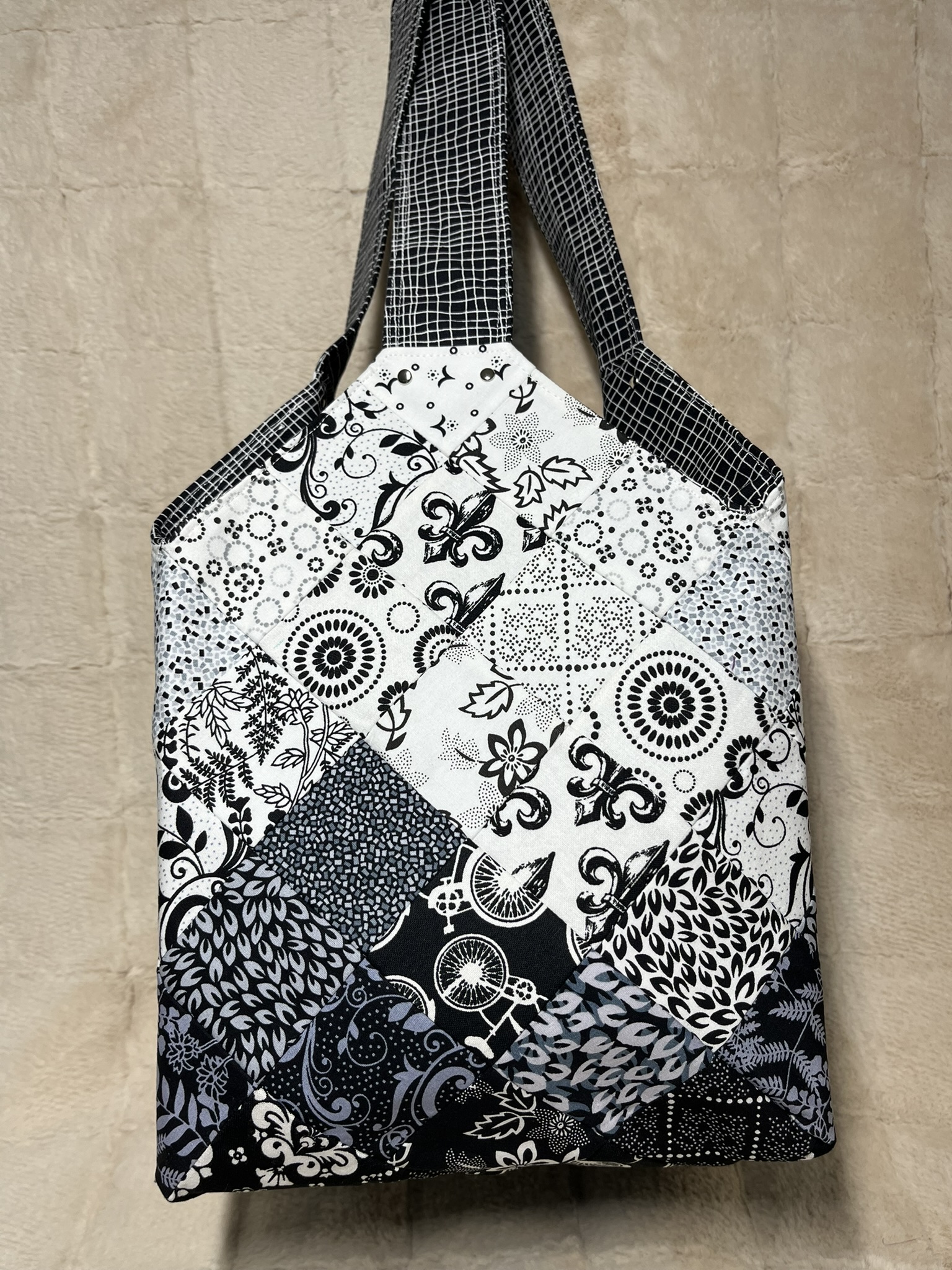 Black & White Large Mondo Bag, Reversible