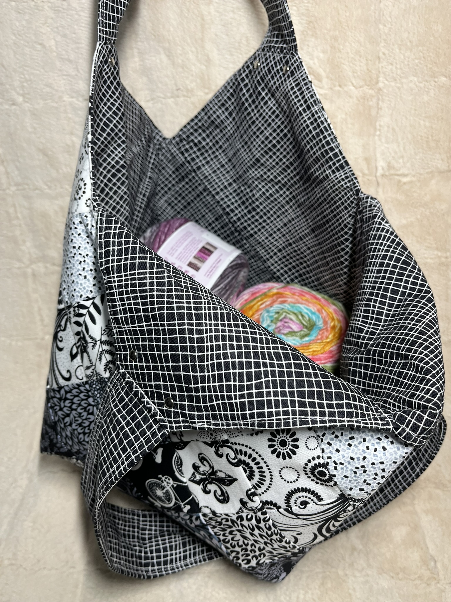 Black & White Large Mondo Bag, Reversible