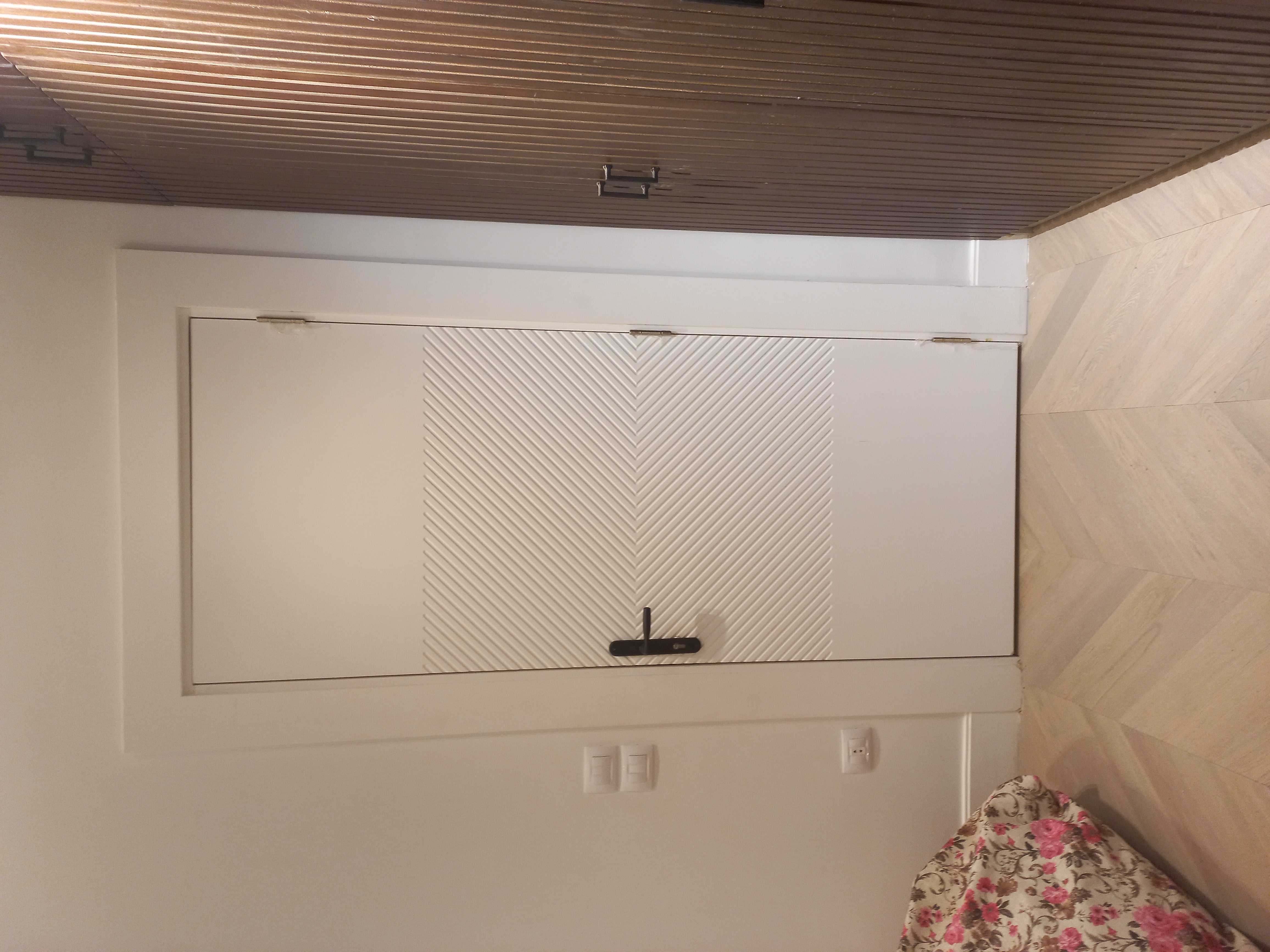 باب داخلي – النوع الثاني – MDF حفر لاوتر + دهان دوكو / Interior Door – Type 2 – Router Carved MDF with Duco Finish