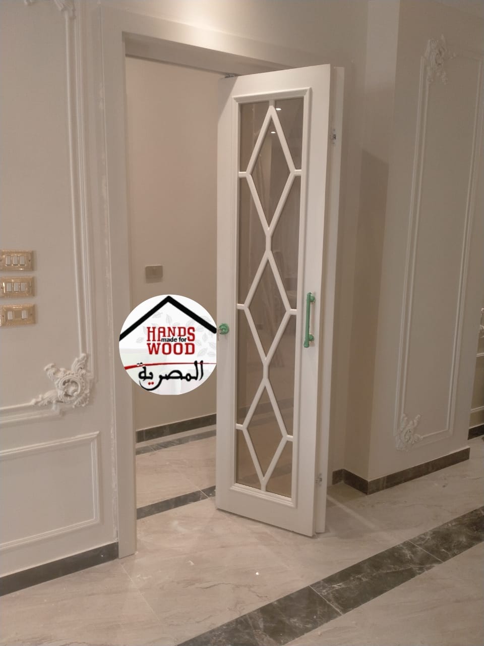 folded doors - أبواب منطبقه
