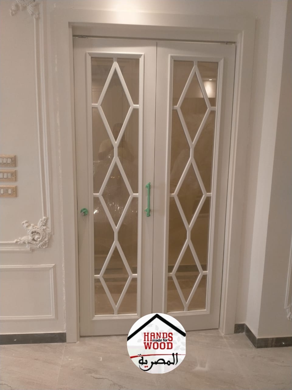 folded doors - أبواب منطبقه