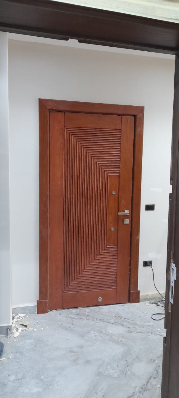 باب داخلي – النوع الثالث – مصمط من خشب موسكي طبيعي / Interior Door – Type 3 – Solid Moski Wood Core