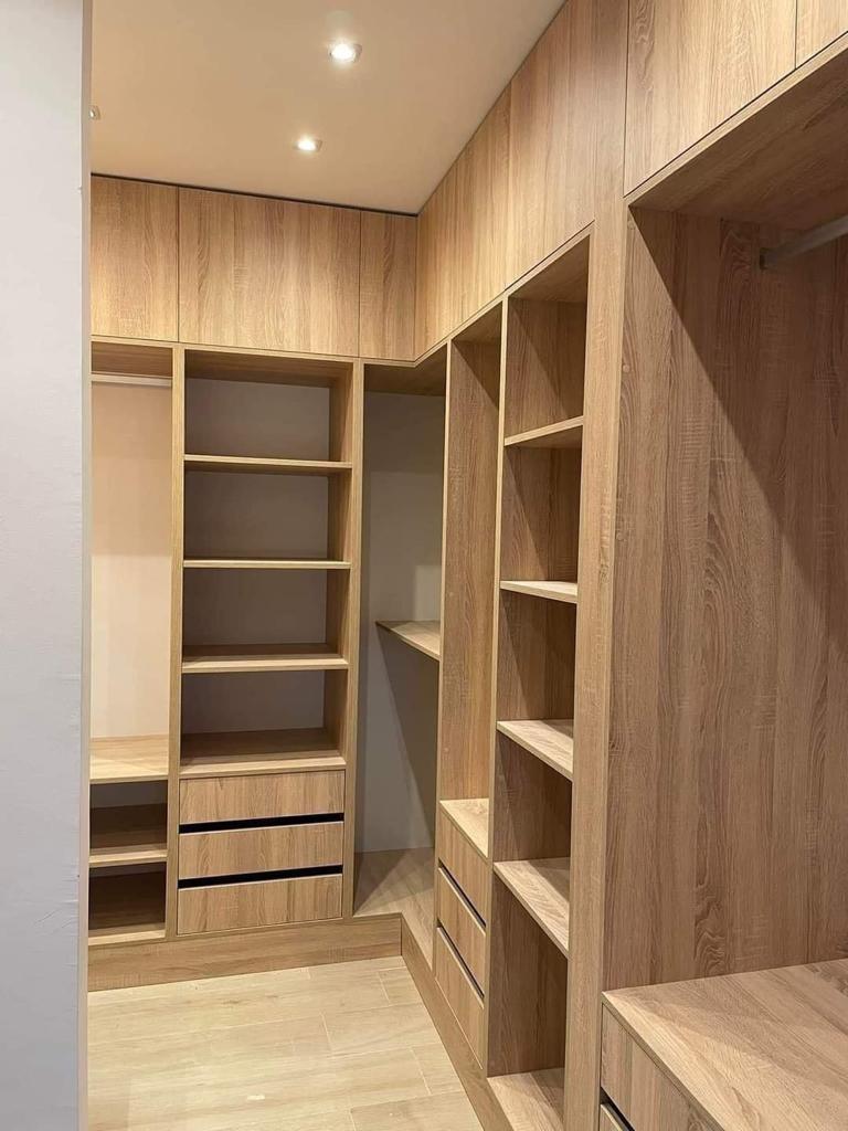 Spacious Wooden Wardrobe