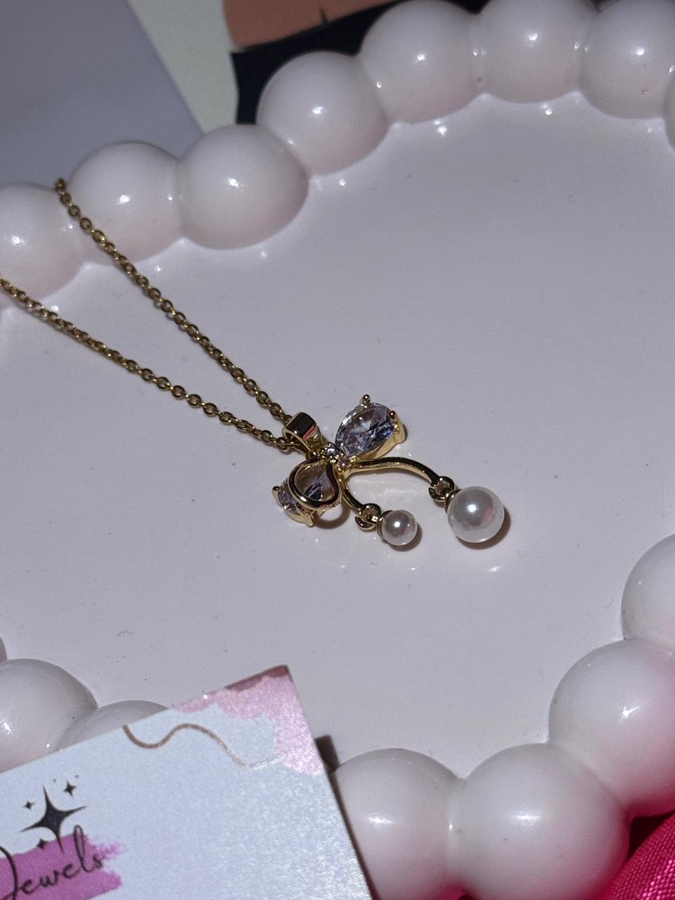 pearl Blush Bow Necklace 