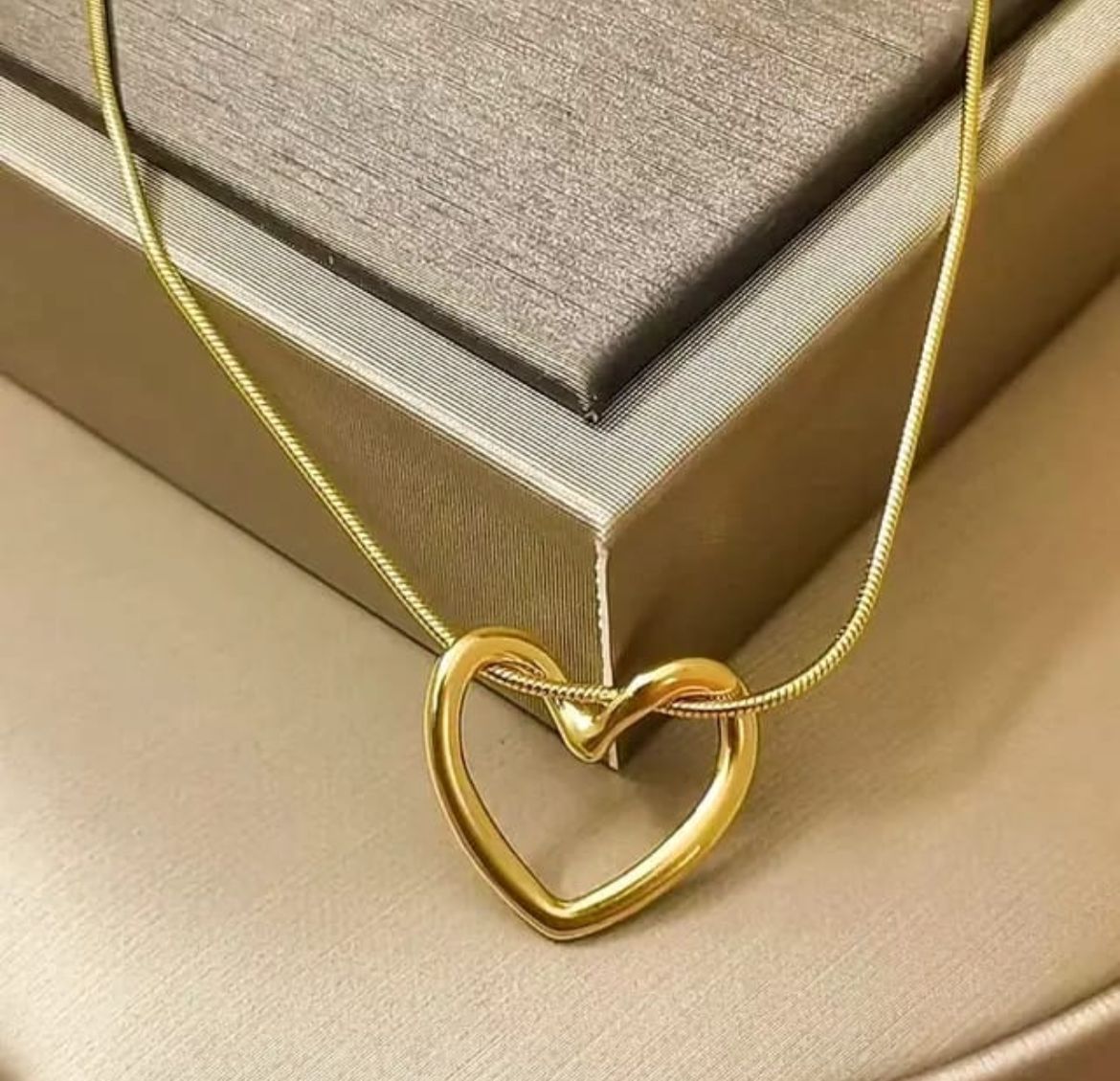Twisted Heart Gold Pendant