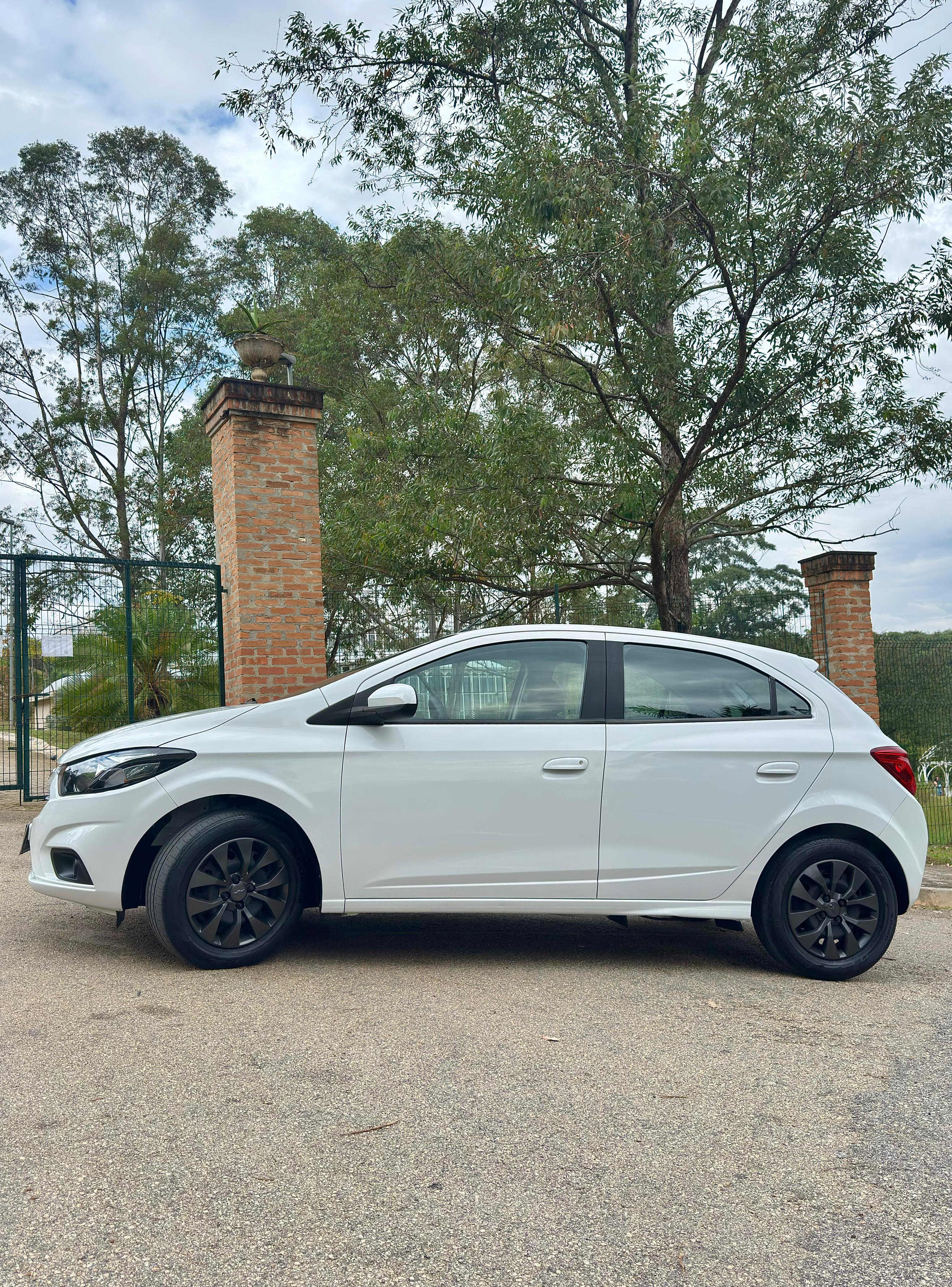 ONIX LT 1.4 FLEX COMPLETO AUTOMÁTICO!!