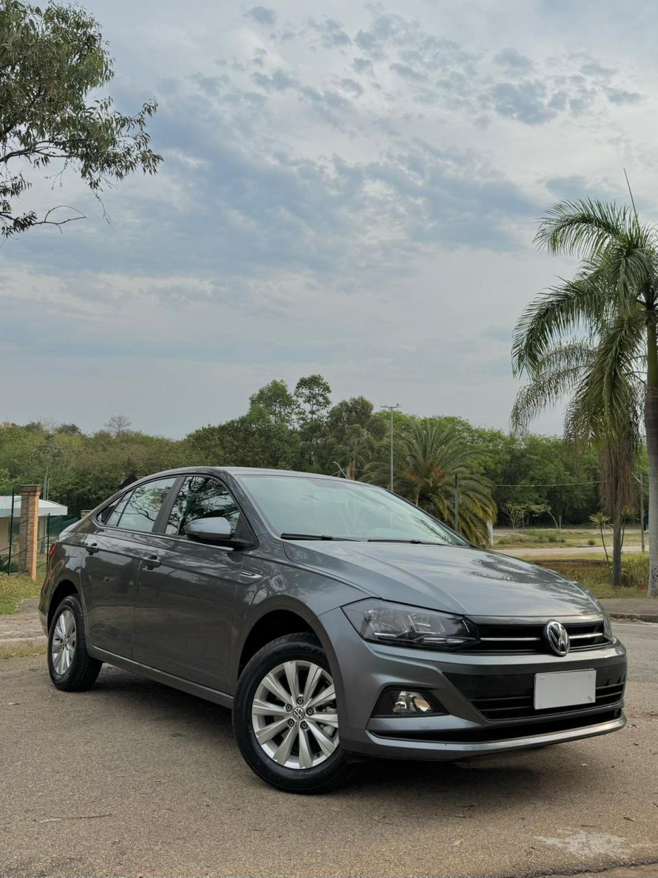 VIRTUS COMFORTLINE TSI COMPLETO — ÚNICO DONO • Baixíssimo KM 