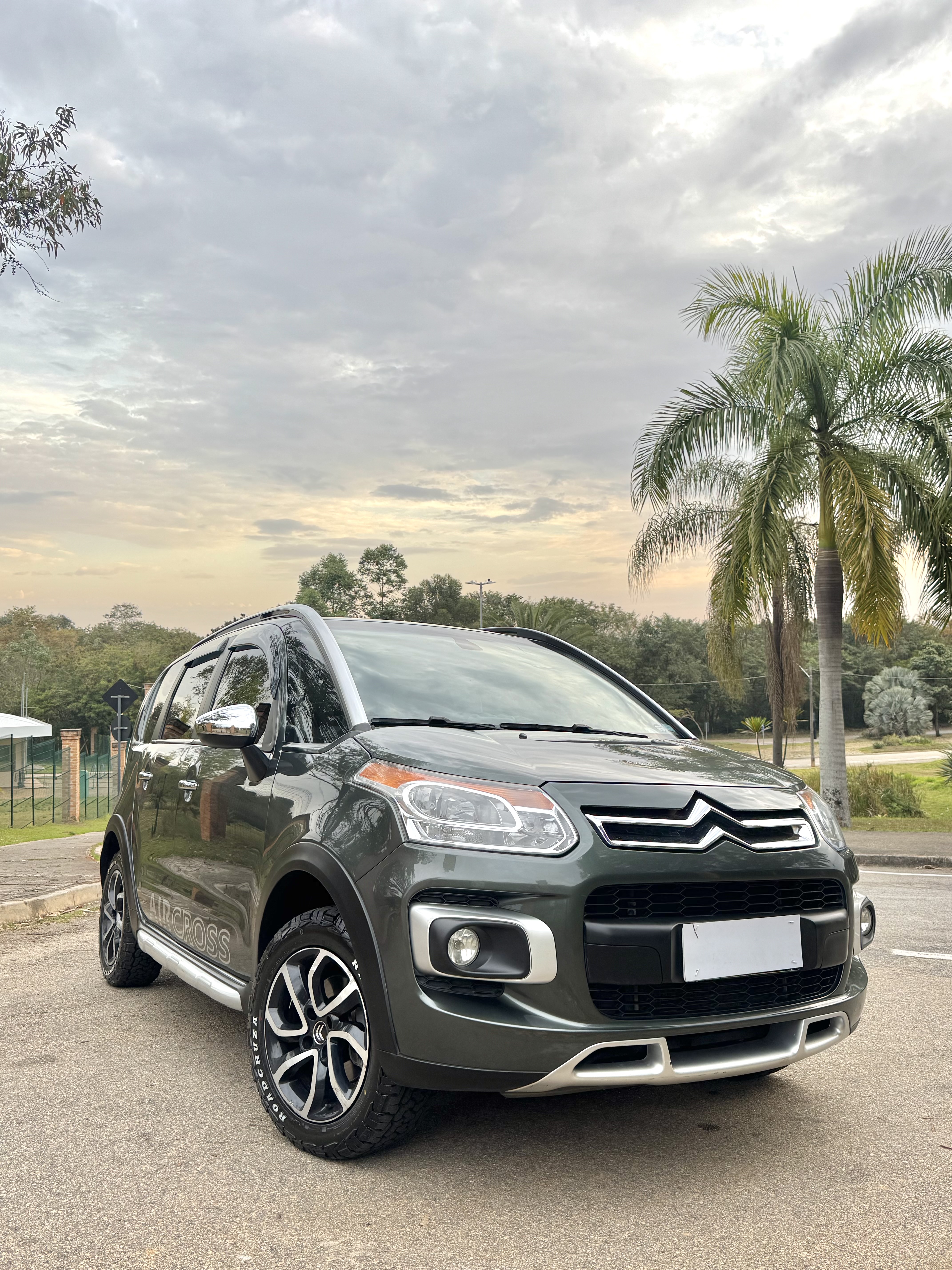 CITROEN AIRCROSS 1.6 EXCLUSIVE 16V FLEX 4P AUTOMÁTICO !!