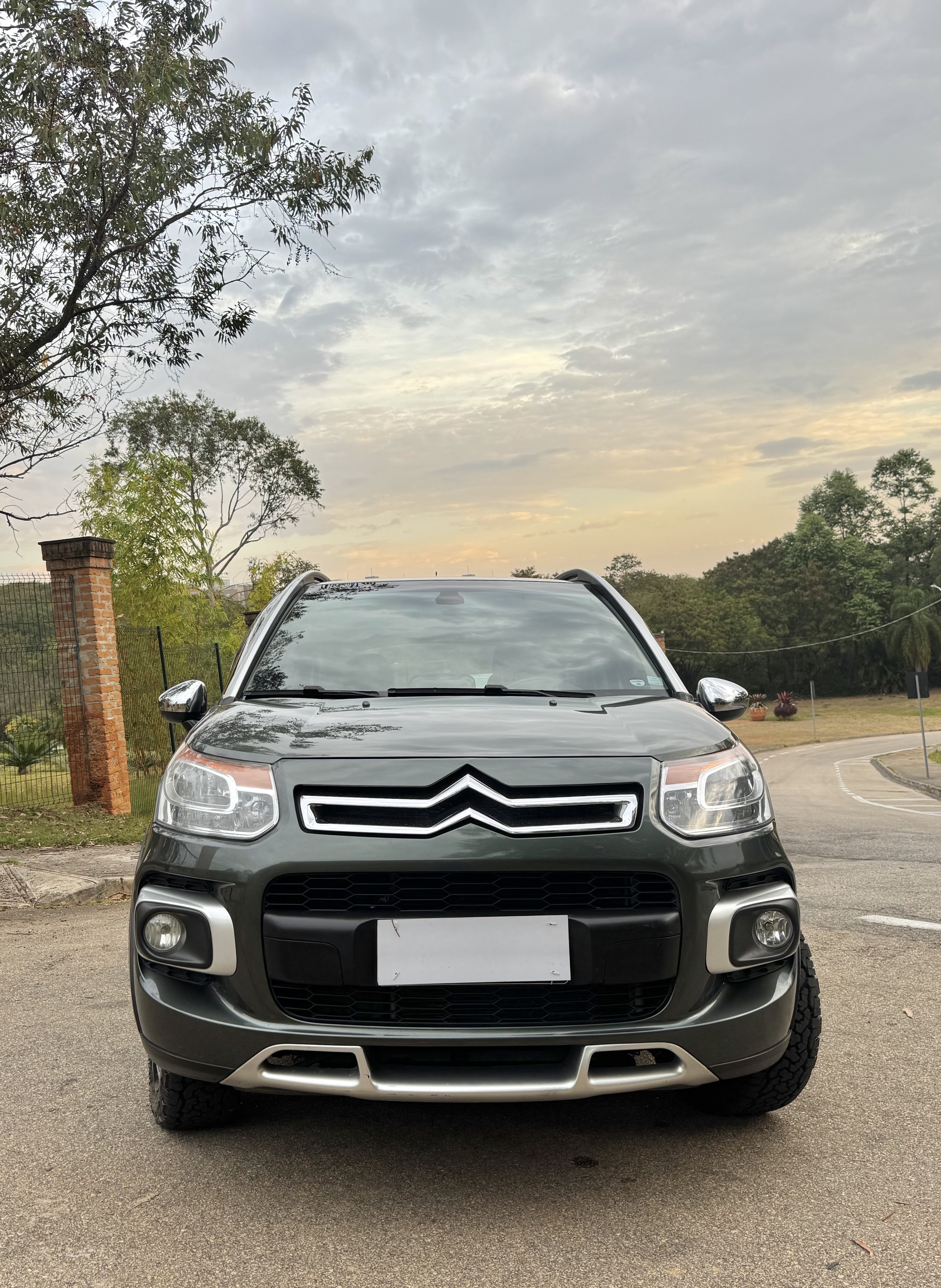 CITROEN AIRCROSS 1.6 EXCLUSIVE 16V FLEX 4P AUTOMÁTICO !!